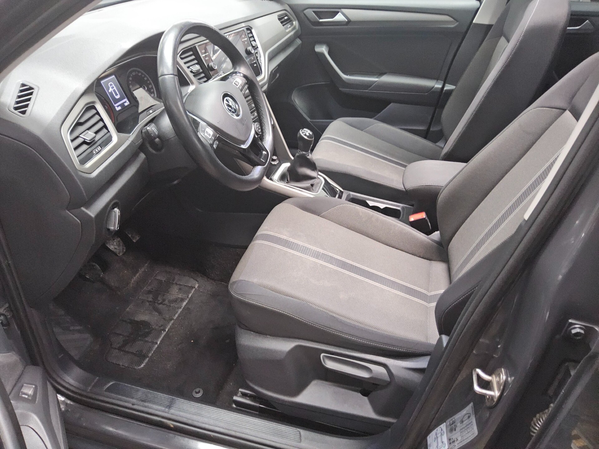 Volkswagen T-Roc 2.0 TDI Style Pano Beats RfK AHK ACC PDC 8