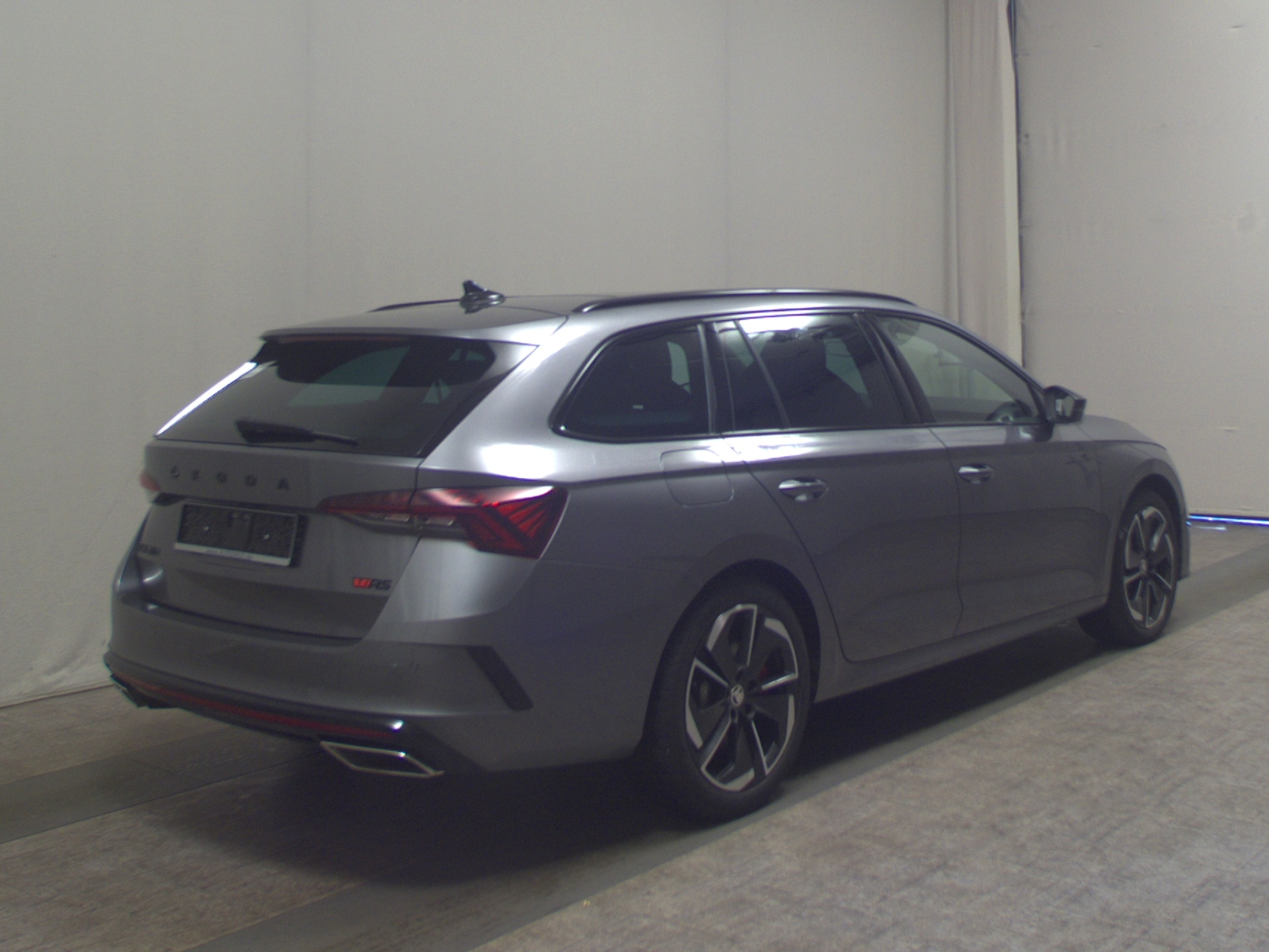 Skoda Octavia Kombi 2.0 TSI RS Navi LED vc Pano HuD 4