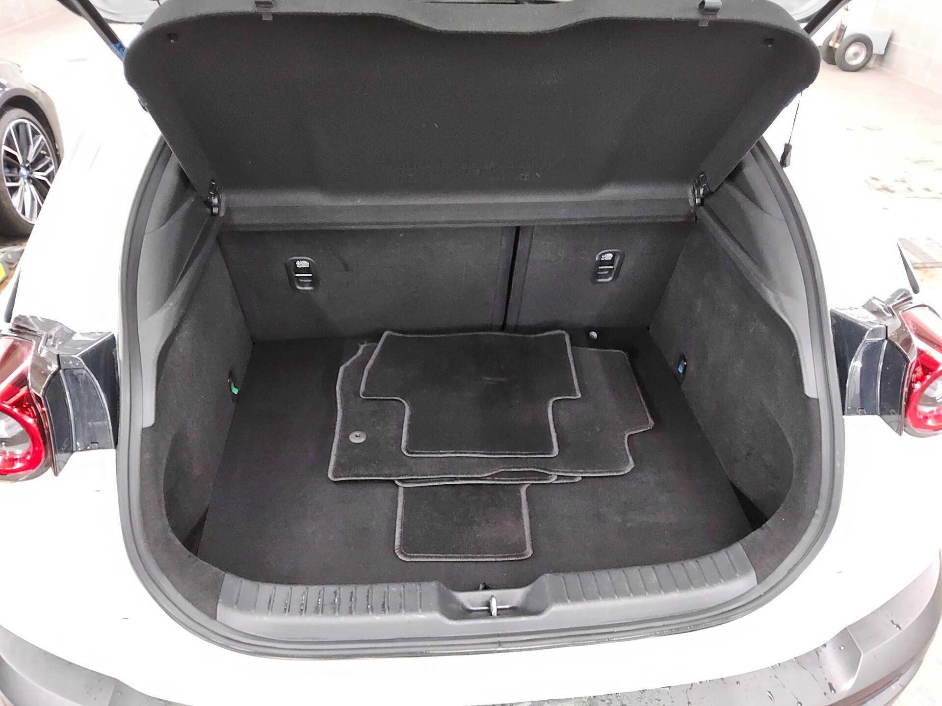 Mazda MX-30 e-SKYACTIV Navi LED Head-up Kamera 11