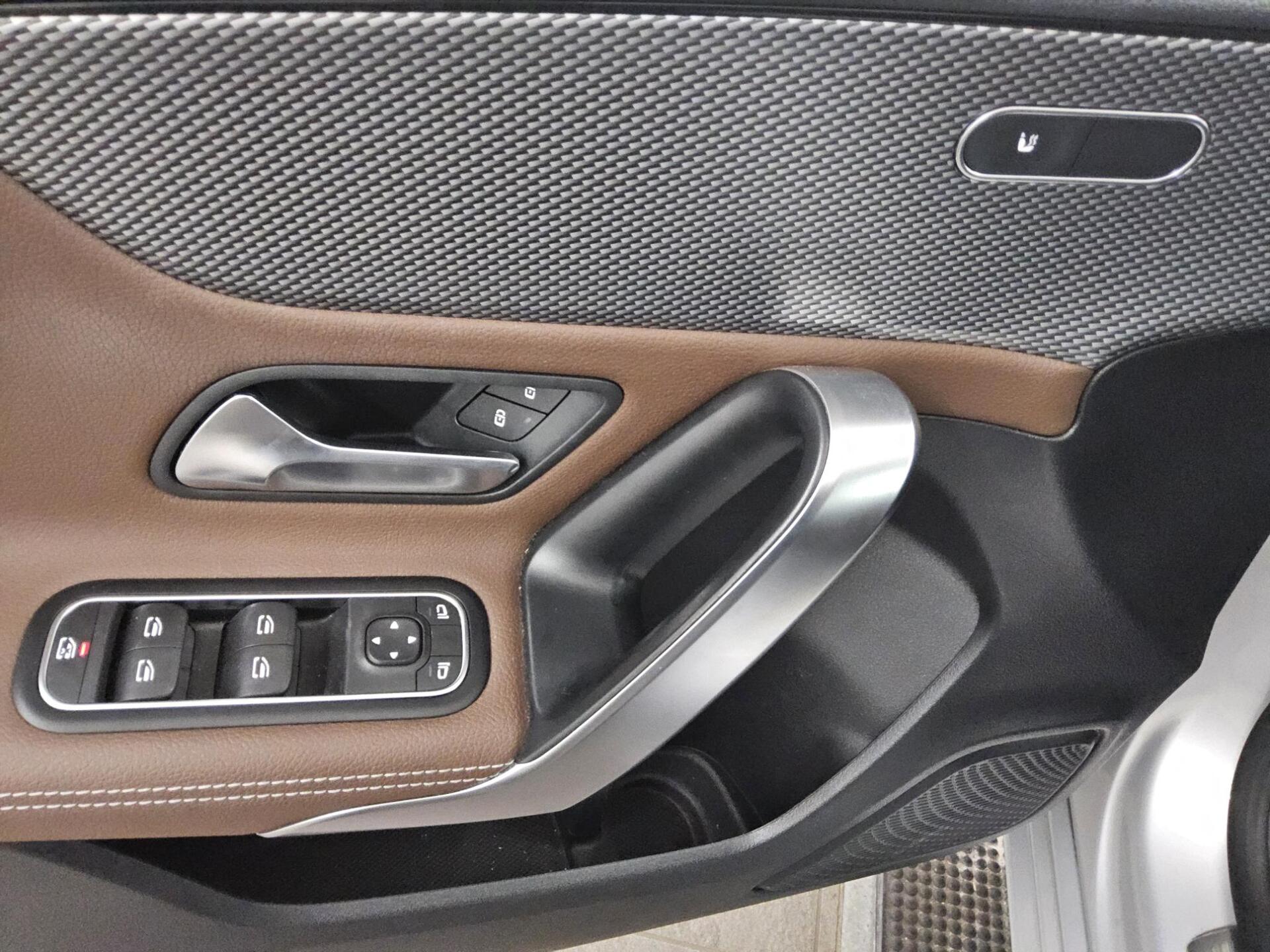 Mercedes-Benz A 180 d Progressive T-Leder Navi RfK Night Shz 10