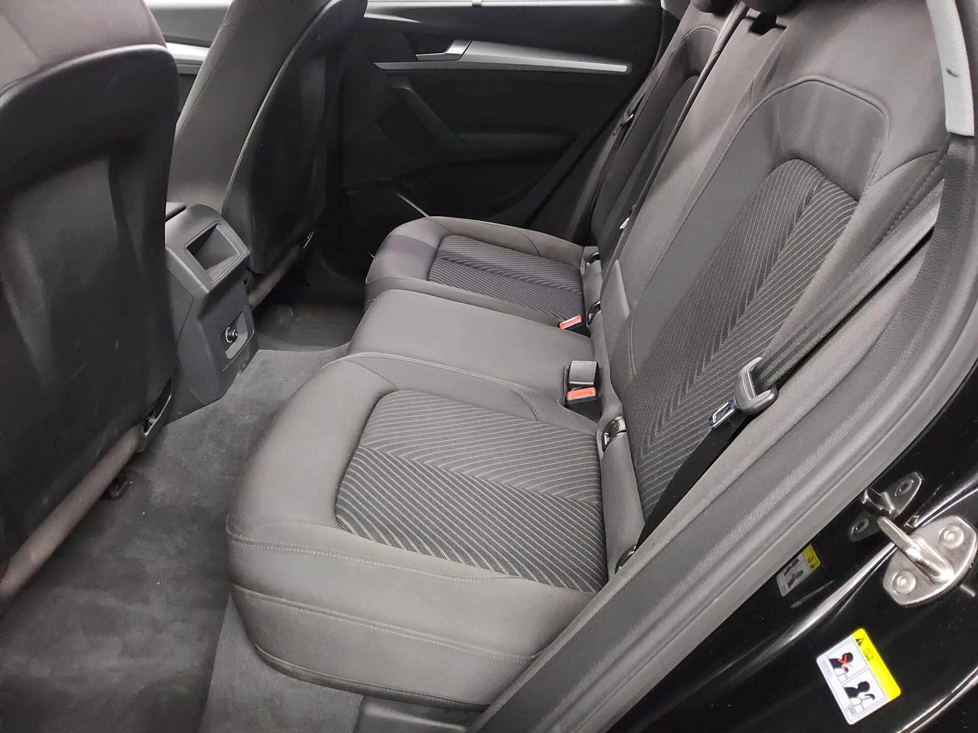 Audi Q5 35 TDI advanced Navi LED vc PDC Shz Tempomat 12