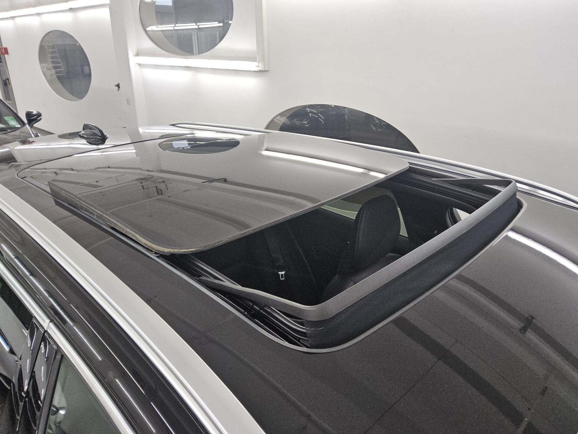 Volvo V60 D4 AWD Momentum Pro Leder Navi LED Pano HuD 12