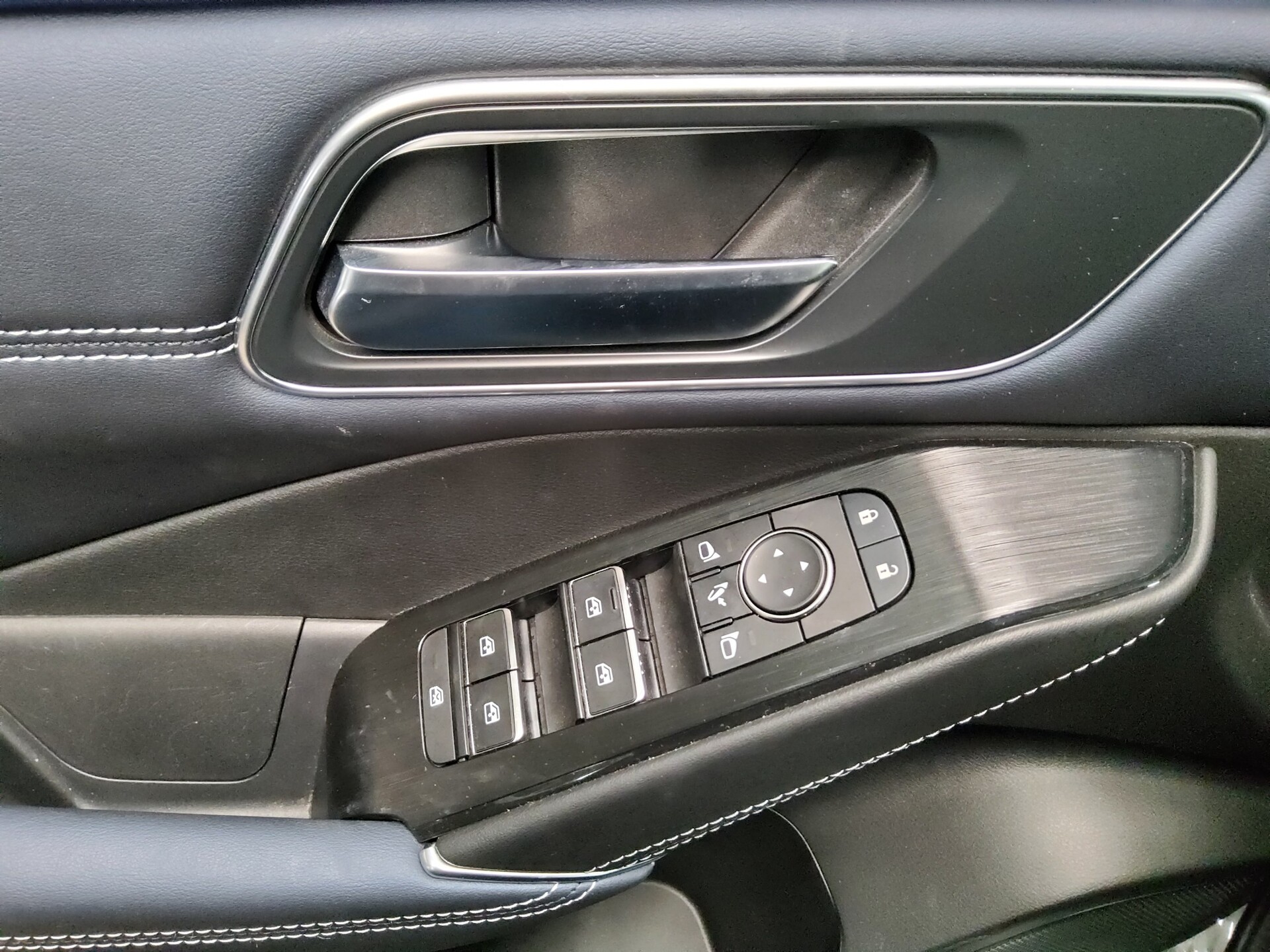 Nissan Qashqai 1.3 DIG-T Tekna T-Leder Navi LED RfK AHK 10