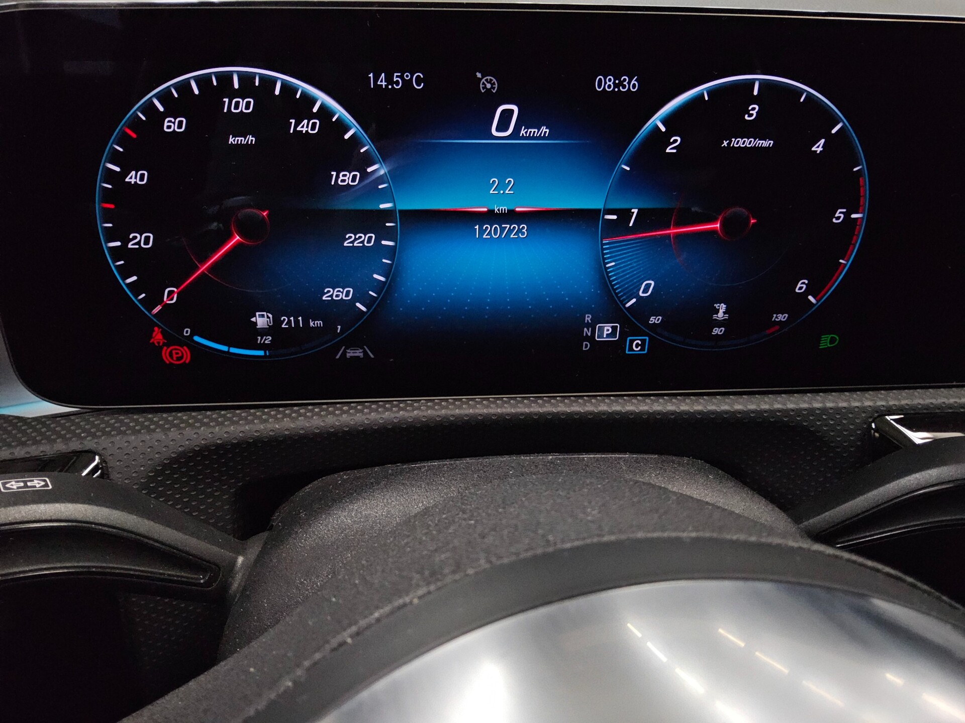 Mercedes-Benz CLA 200 SB d AMG-Line Night Navi LED RfK MBUX-AR 8