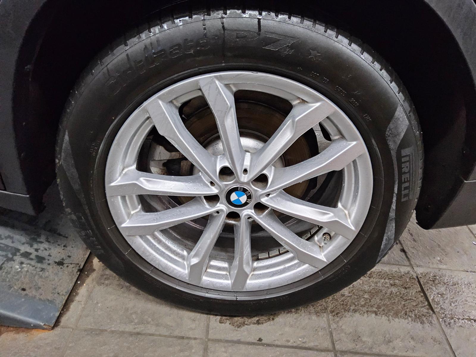 BMW X3 xDrive20i Advantage T-Leder Navi LED HiFi Shz 10