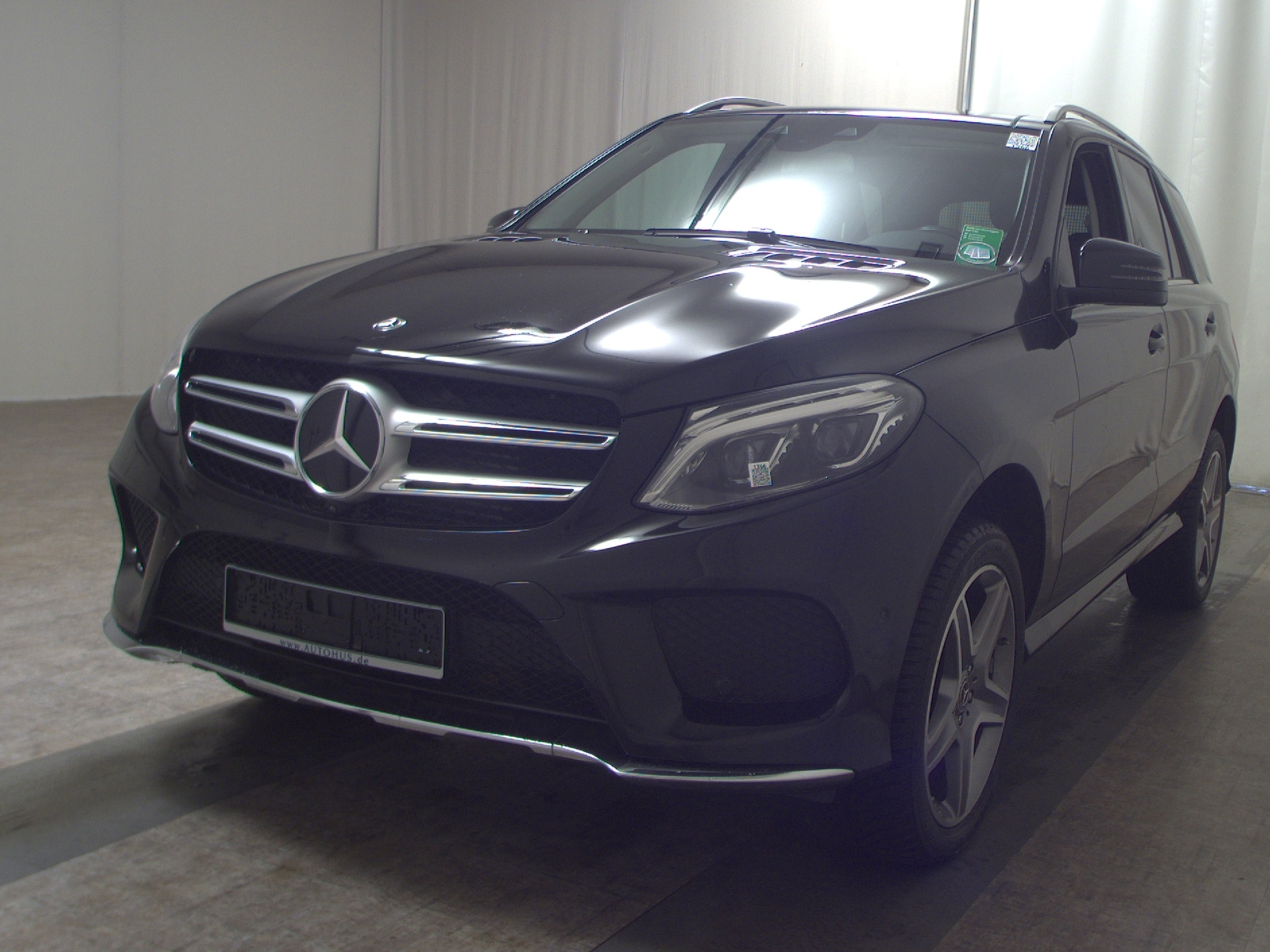 Mercedes-Benz GLE 350 d 4M AMG-Line Airm. Pano H-K LED 360° 2