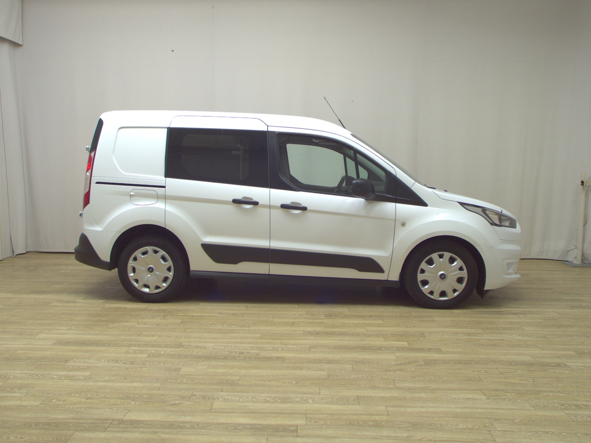 Ford Transit Connect 1.5 EB Trend 3-Sitze Regal RFK