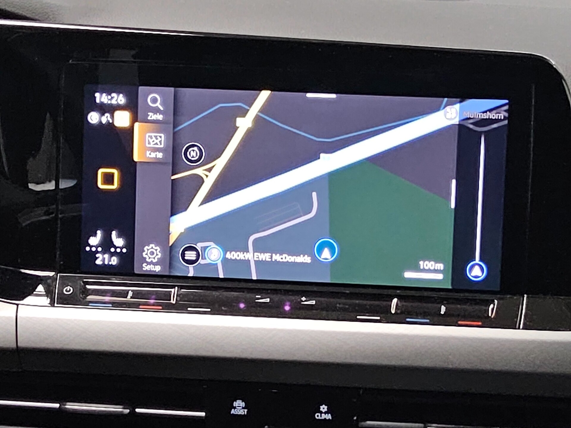 Volkswagen Golf-8 Var. 2.0 TDI Life Navi LED AID AHK PDC 7