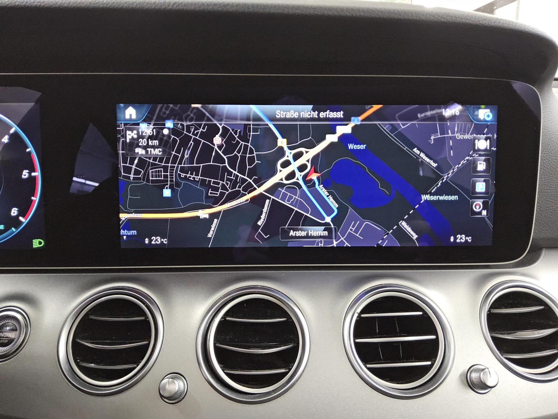 Mercedes-Benz E 220 T d Avantgarde Navi Widescreen Pano RFK 7