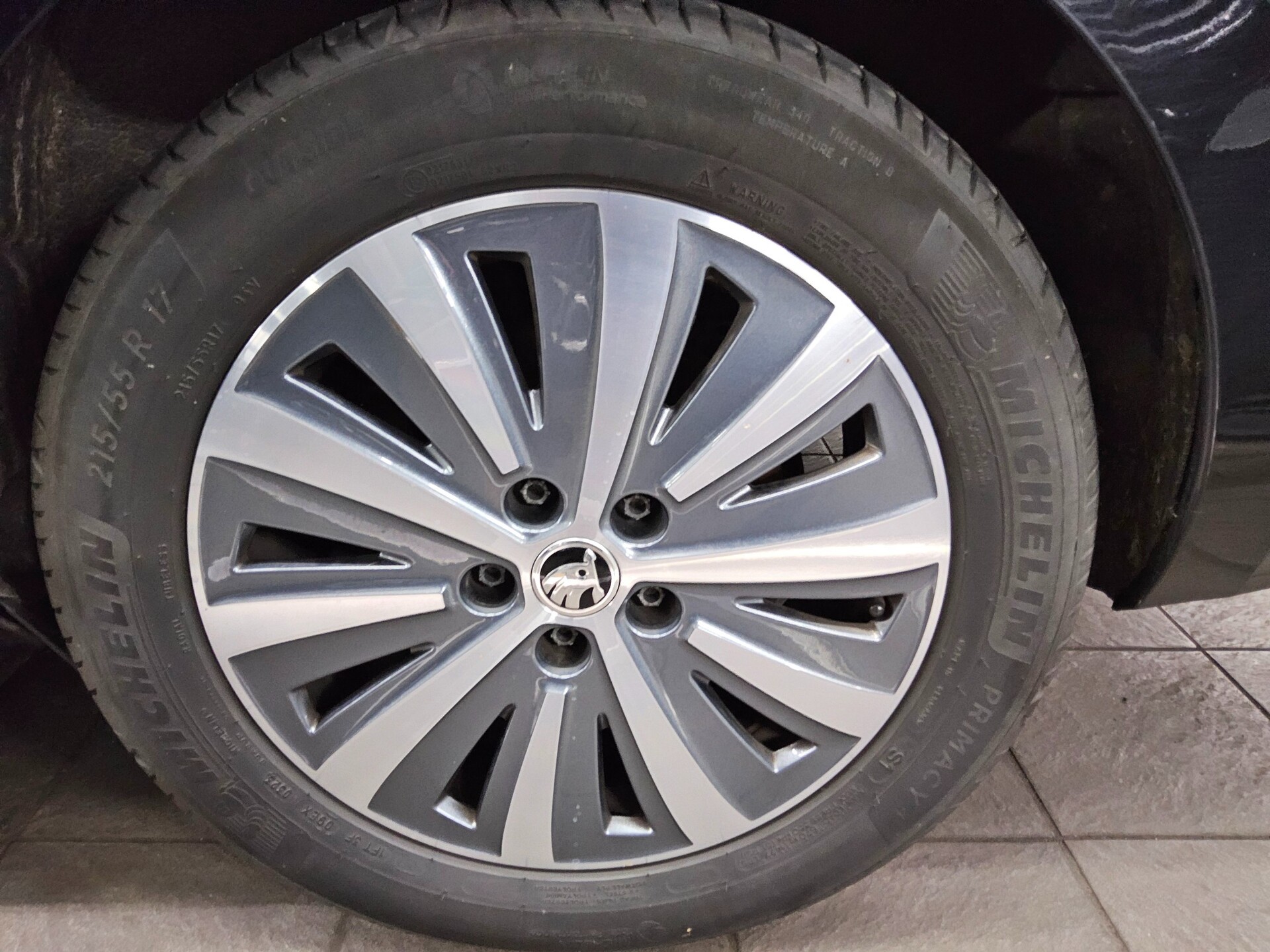 Skoda Superb Kombi 2.0 TDI Style Navi LED AID ACC Shz 11