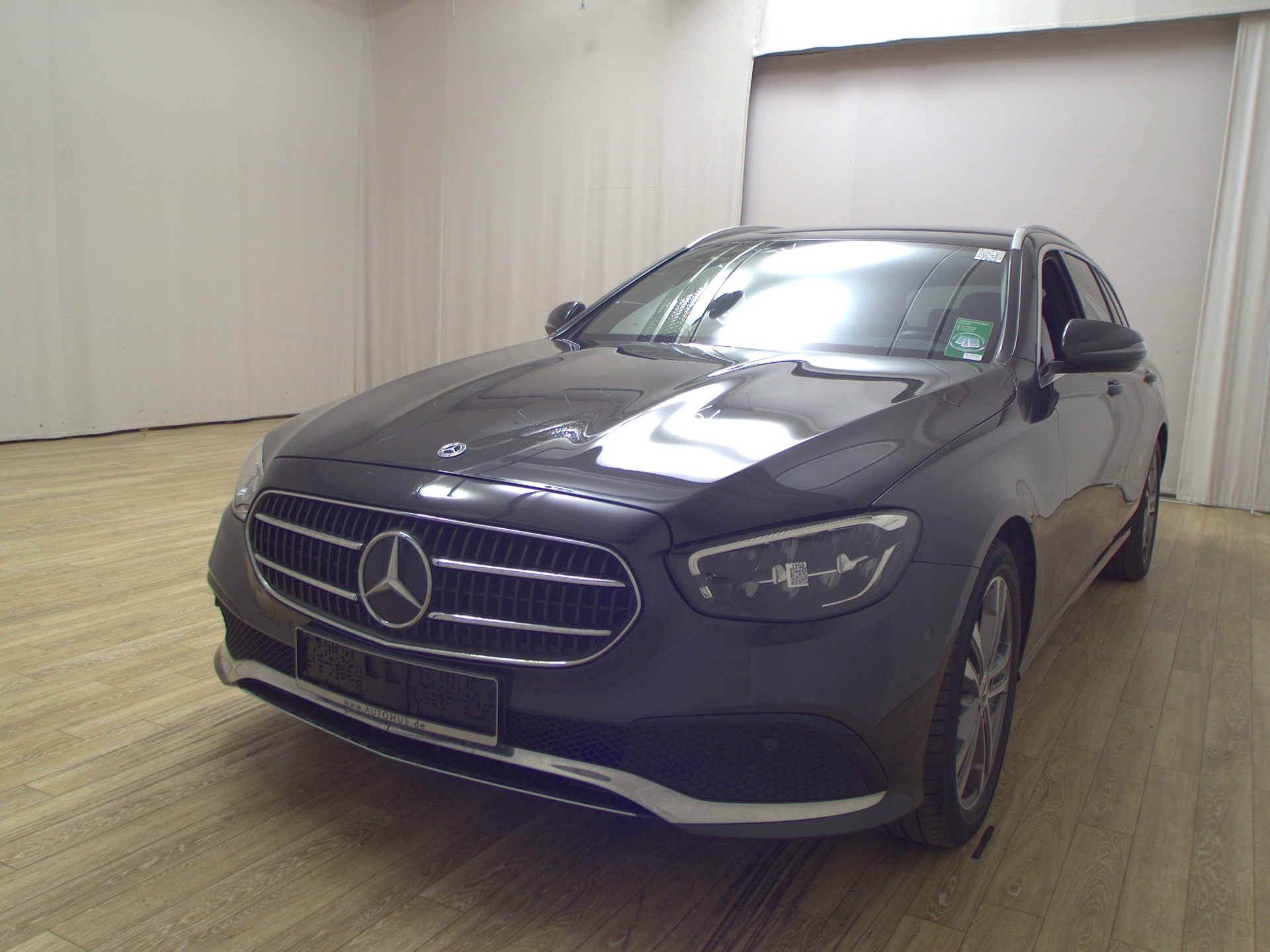 Mercedes-Benz E 220 T d Avantgarde Navi Widescreen LED AHK 2