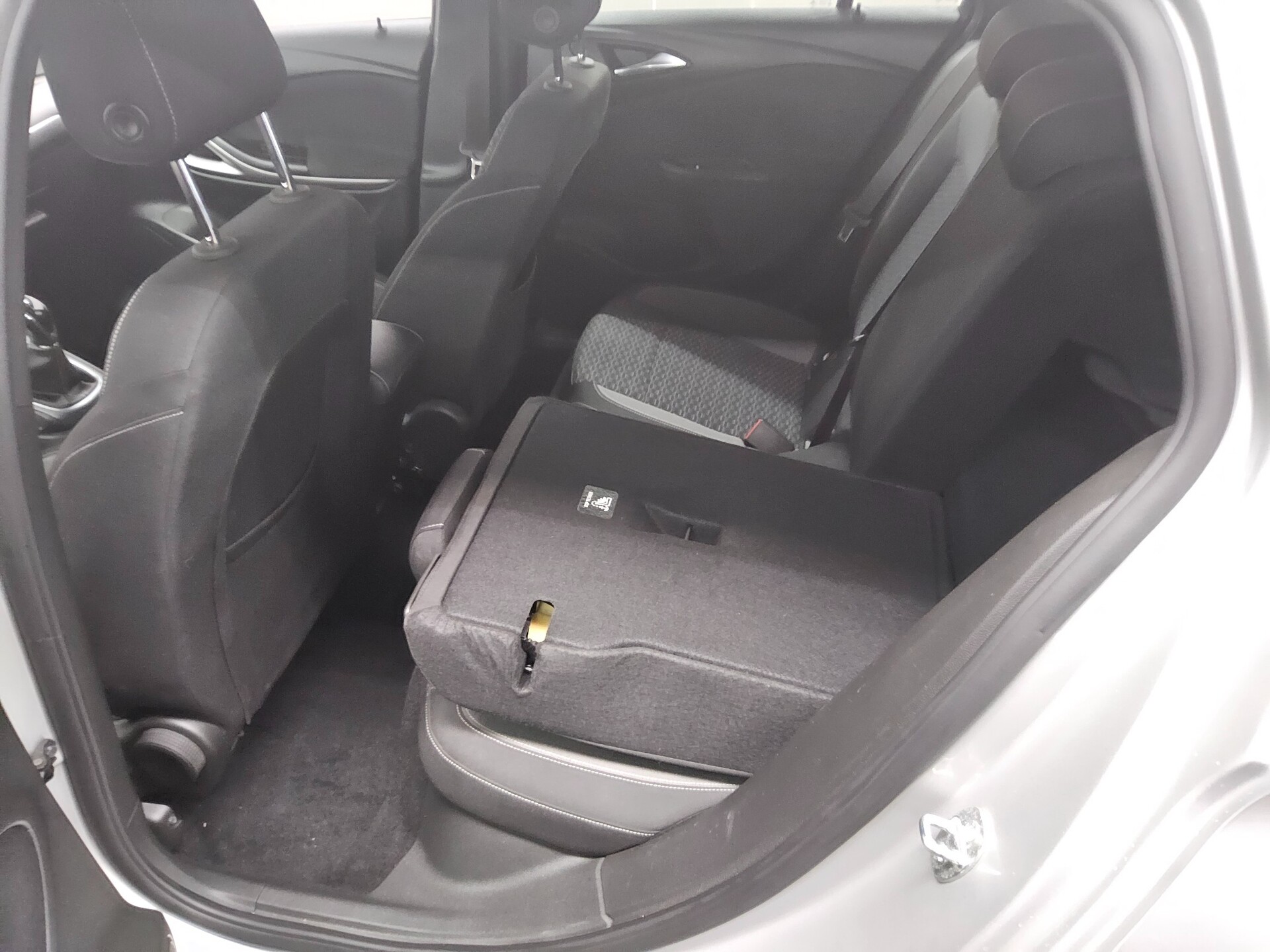 Opel Astra ST 1.2 Turbo Business Ed. Navi LED PDC Shz 13