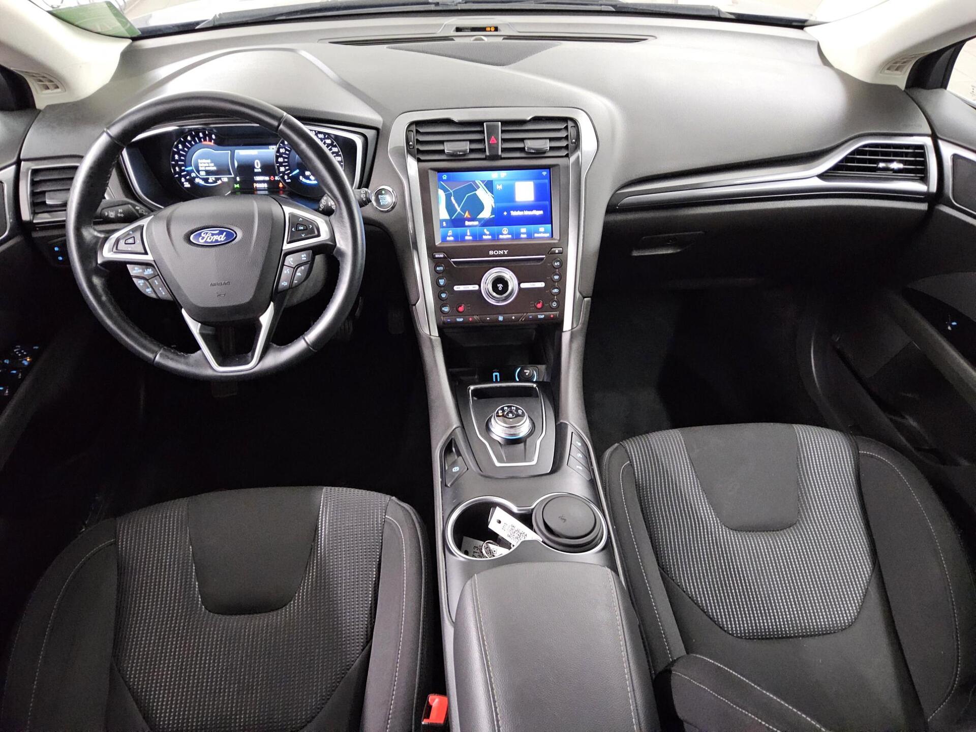 Ford Mondeo Turnier 2.0 EB Titanium Navi LED Shz PDC 5