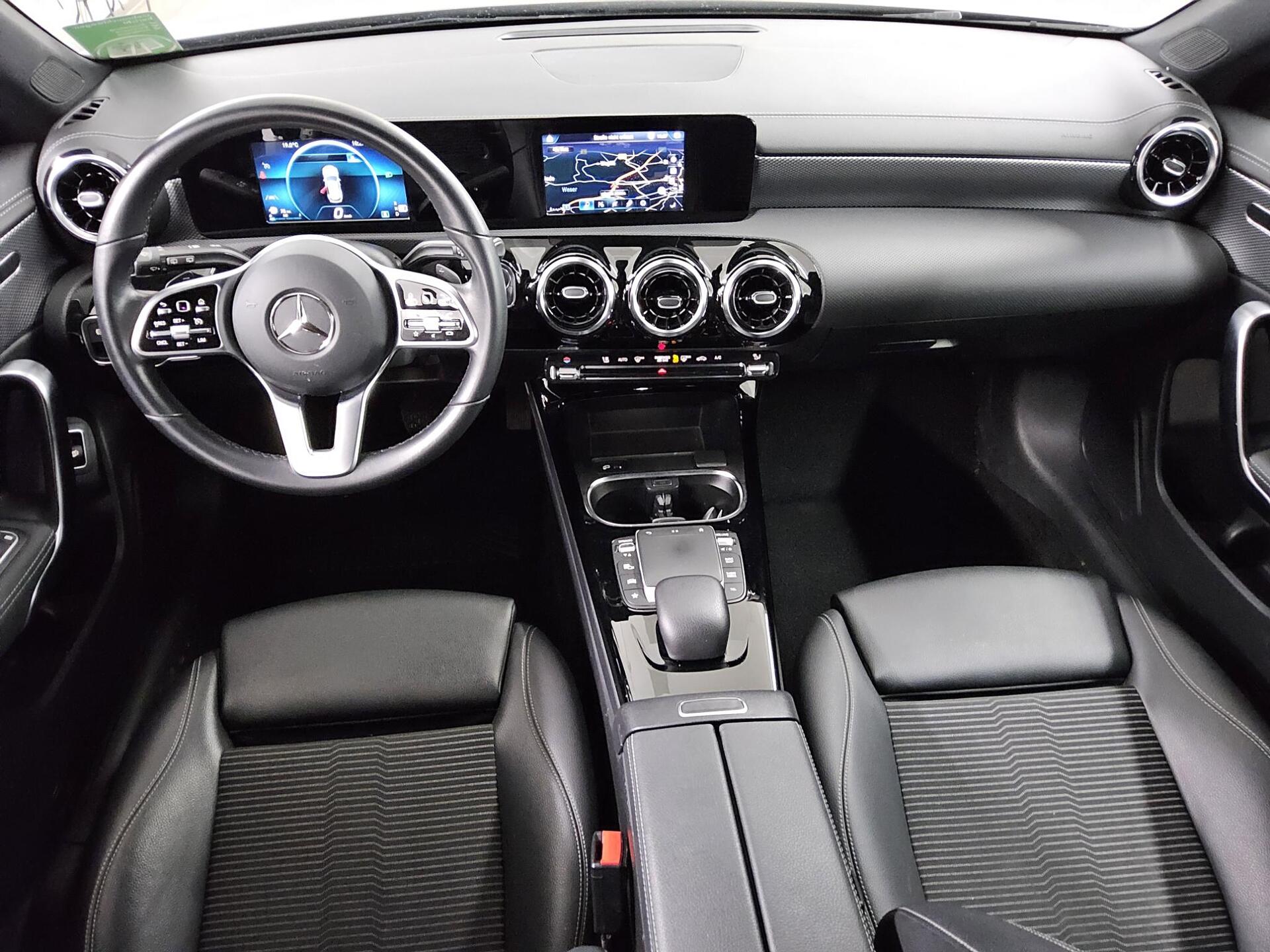 Mercedes-Benz CLA 220 SB d Progressive T-Leder Navi RfK PDC 5