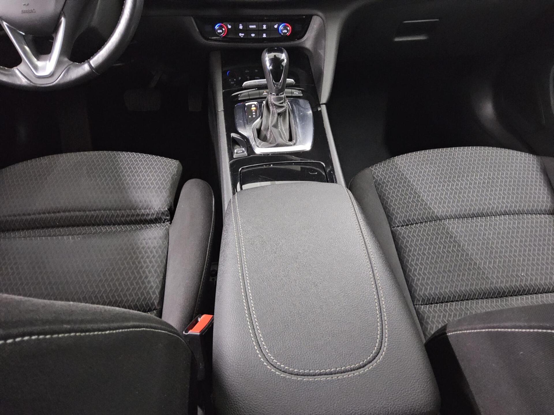 Opel Insignia GS 1.5 D Business Ed. Navi LED AHK PDC 6