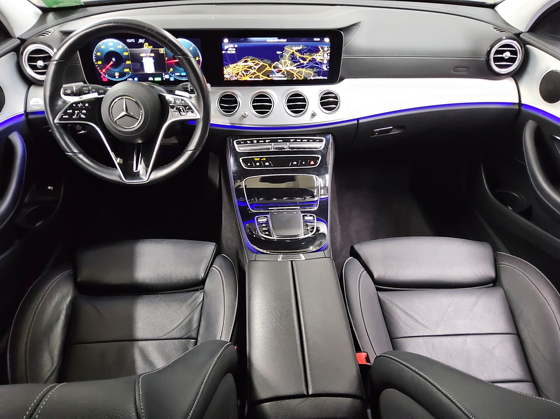 Mercedes-Benz E 220 T d Avantgarde Leder Navi LED Widescreen 5