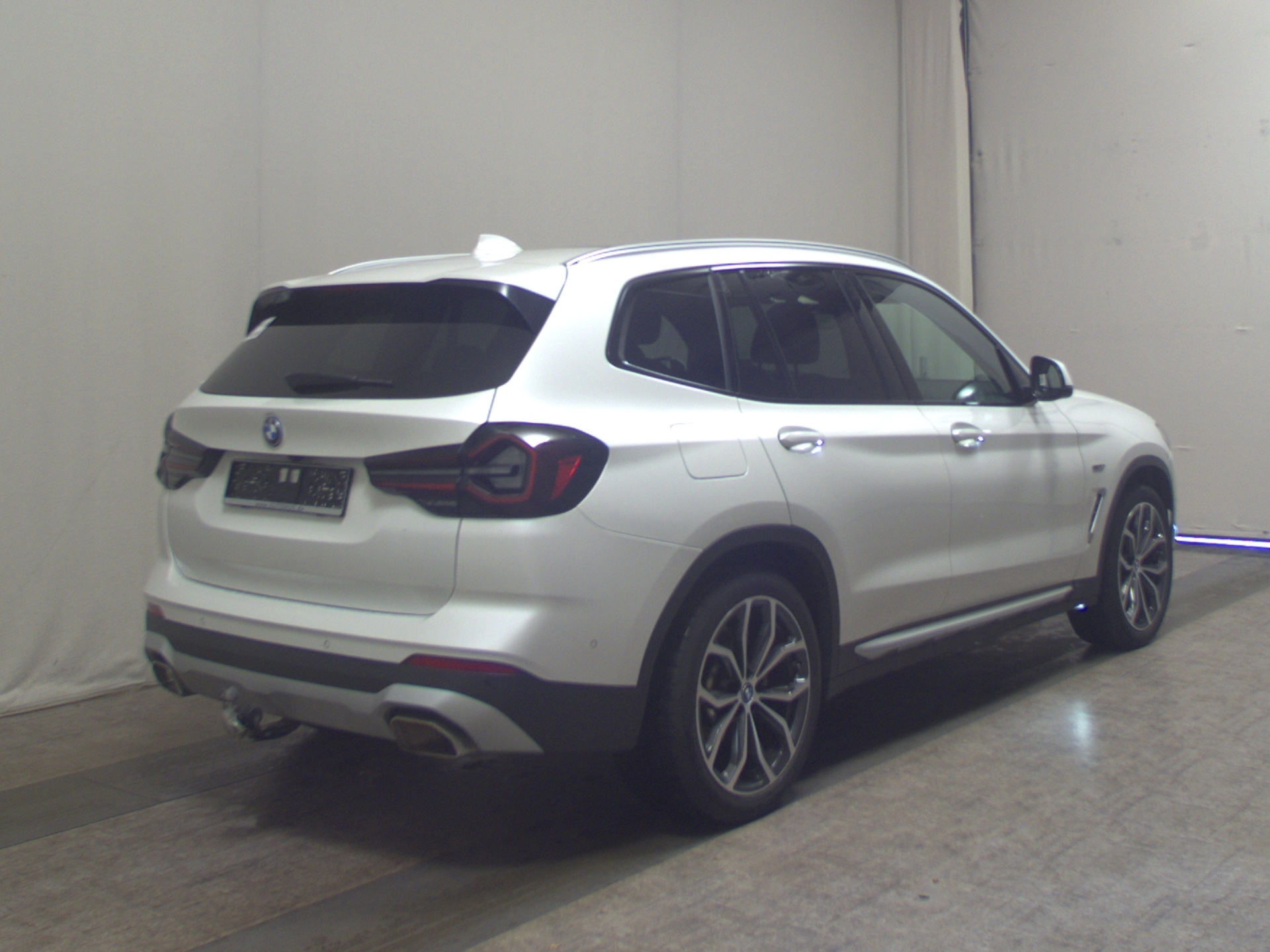 BMW X3 xDrive30e Leder Navi LED Pano RfK HiFi AHK 4