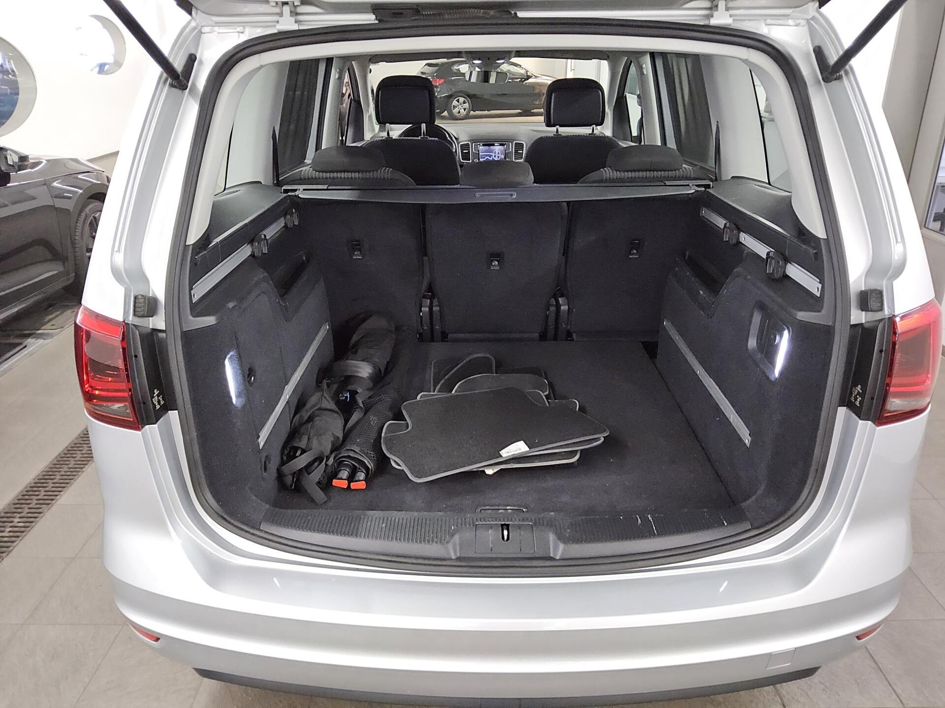 Seat Alhambra 2.0 TDI Style Navi ACC RfK Shz DAB+ 11