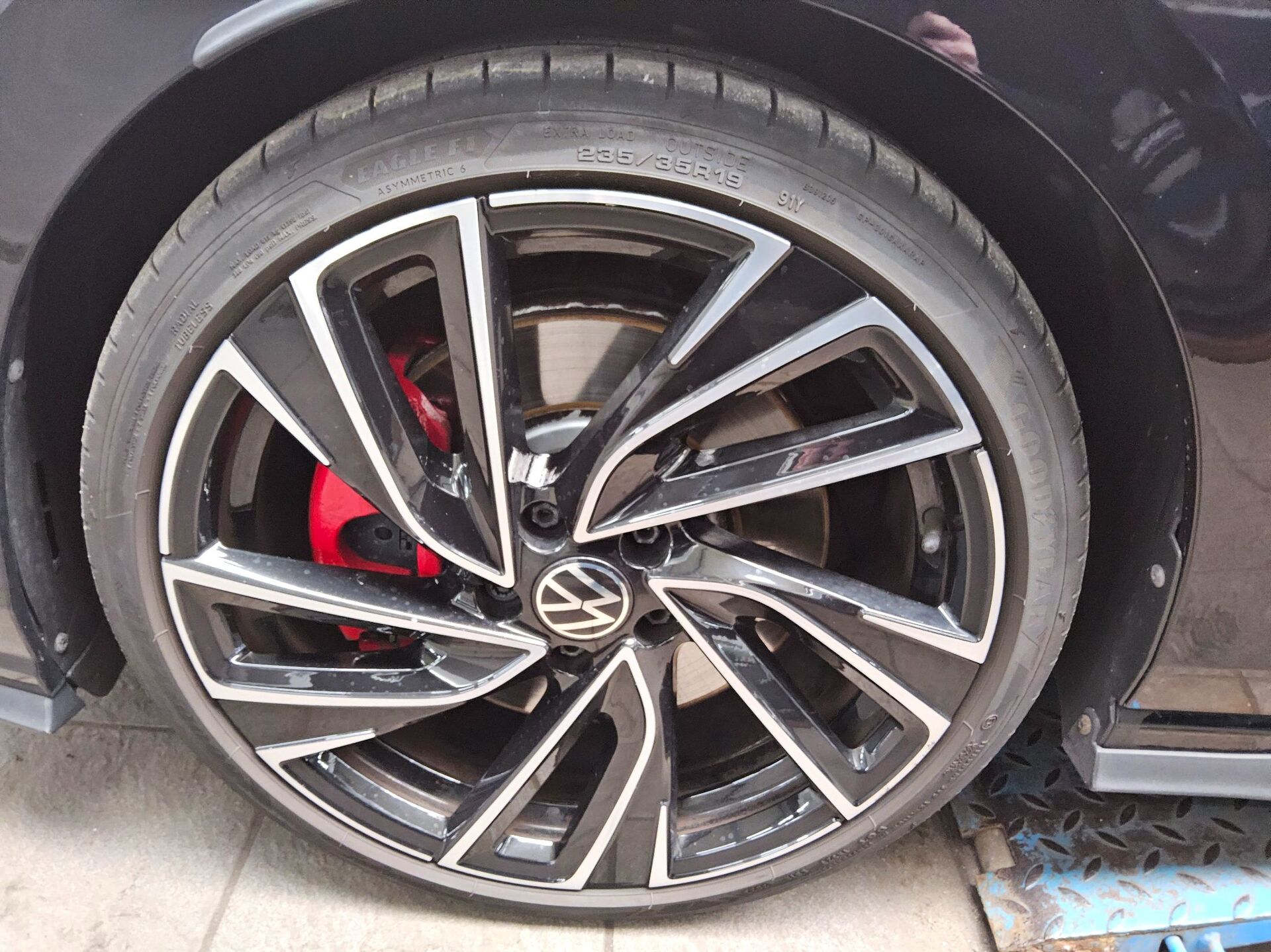 Volkswagen Golf-8 2.0 TSI GTI Leder Navi LED AID H/K AHK 11