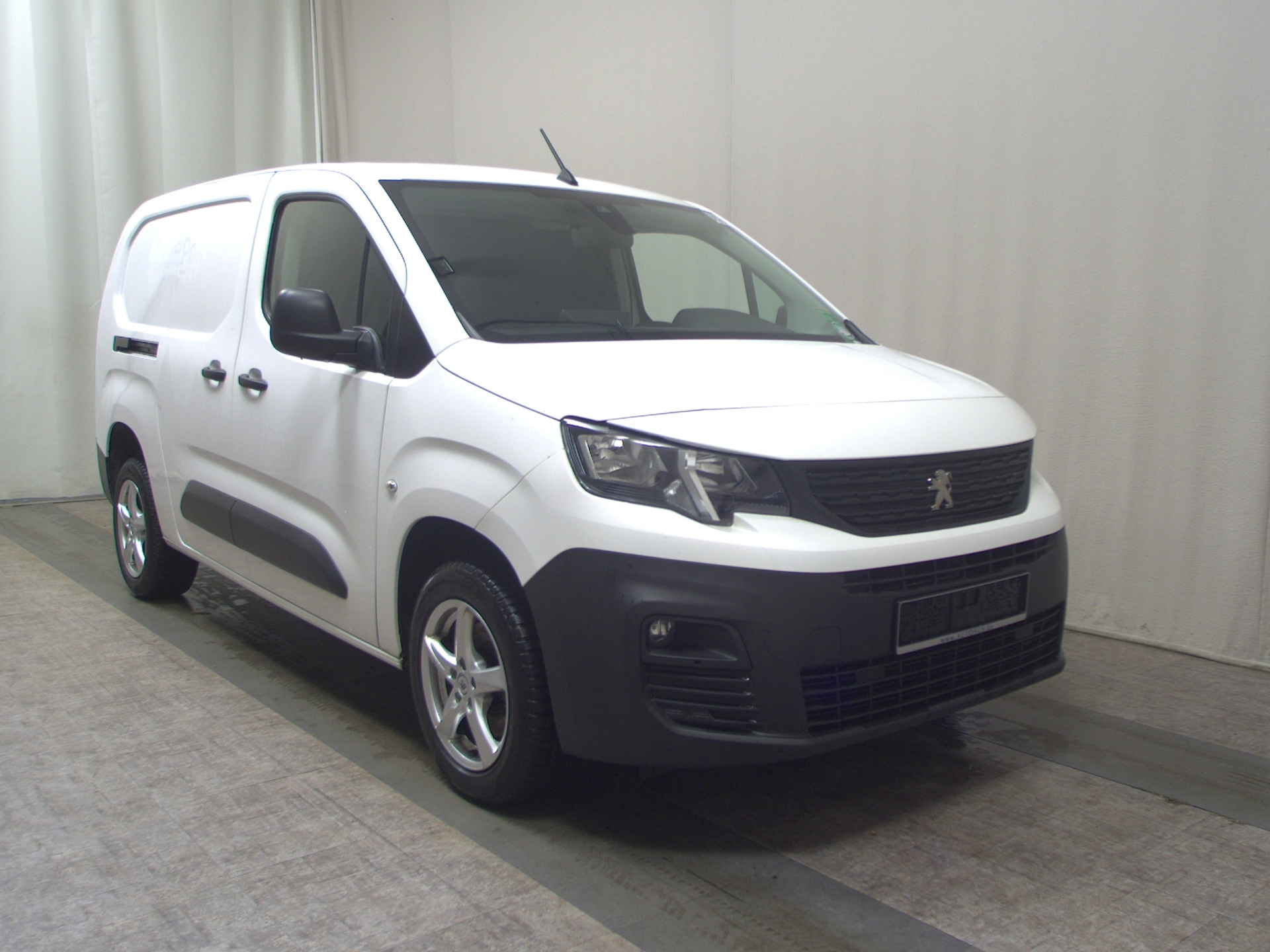 Peugeot Partner L2 1.5 BlueHDI 3-Sitze Navi PDC Tempomat 3