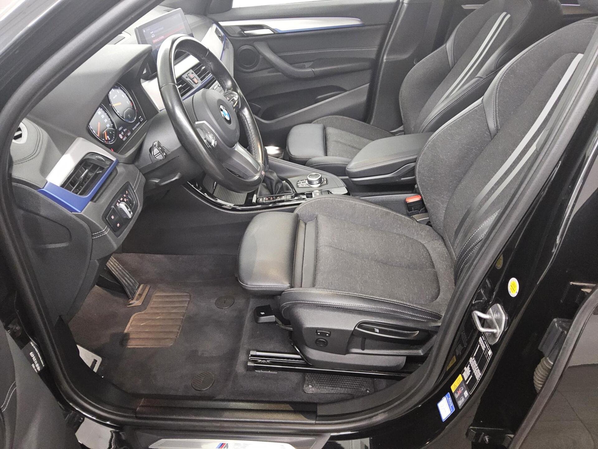 BMW X1 xDrive25e M-Sport T-Leder Navi LED HuD HiFi 8