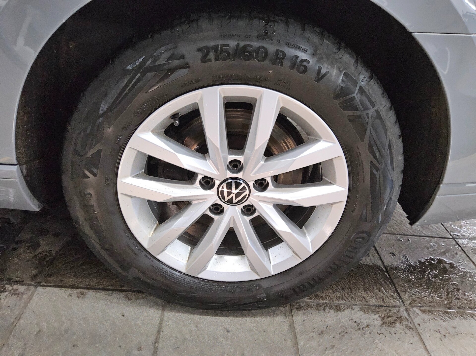 Volkswagen Passat Var. 2.0 TDI Business Navi AID RfK AHK 11