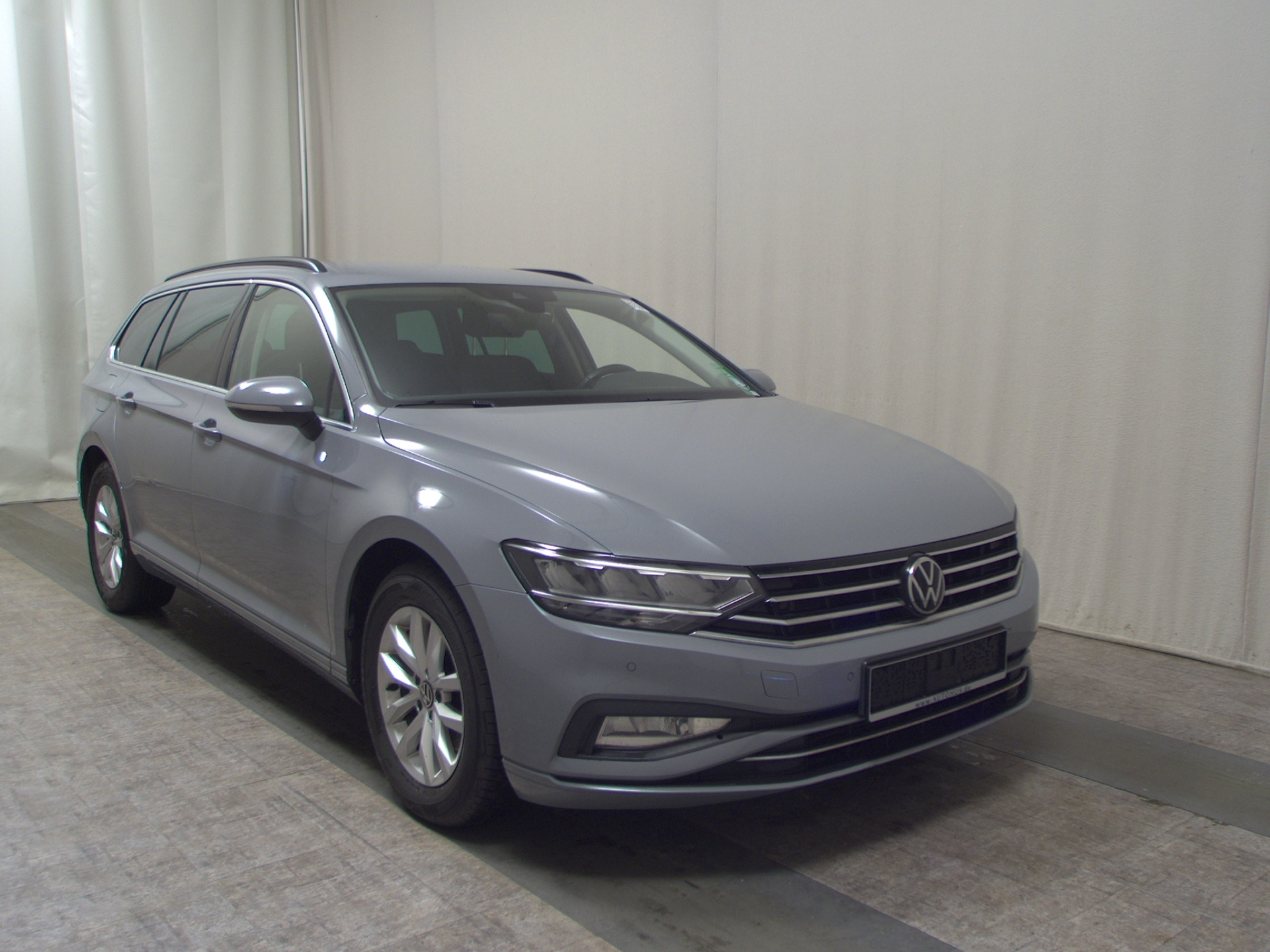 Volkswagen Passat Var. 2.0 TDI Business Navi AID RfK AHK 3