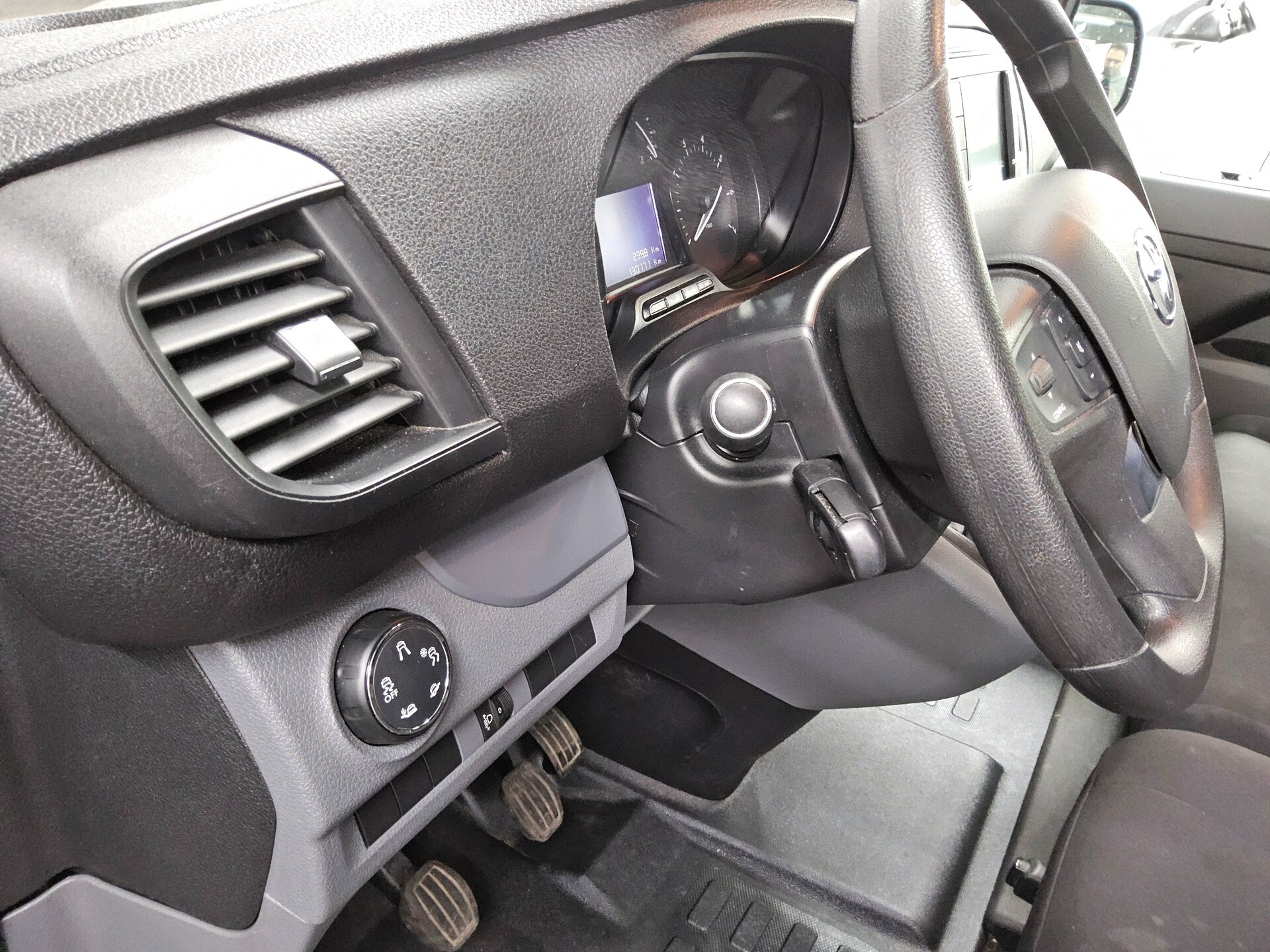 Toyota Proace 2.0 D-4D L2 Comfort 9-Sitze Navi 9