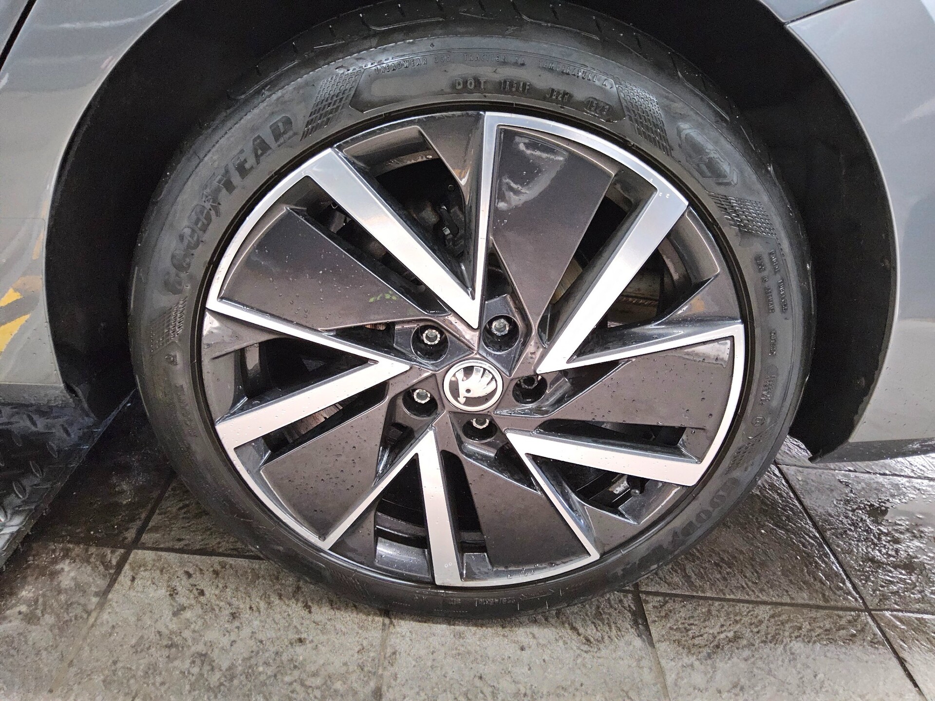 Skoda Octavia Kombi 2.0 TDI Ambition Navi LED vc RfK 11