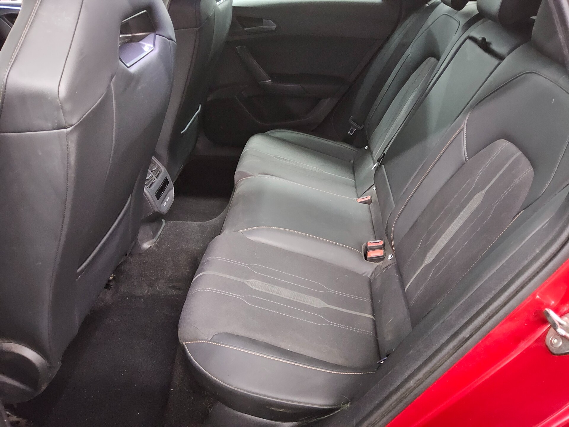 Cupra Leon Sportstourer 1.4 e-Hybrid T-Leder Navi LED 13