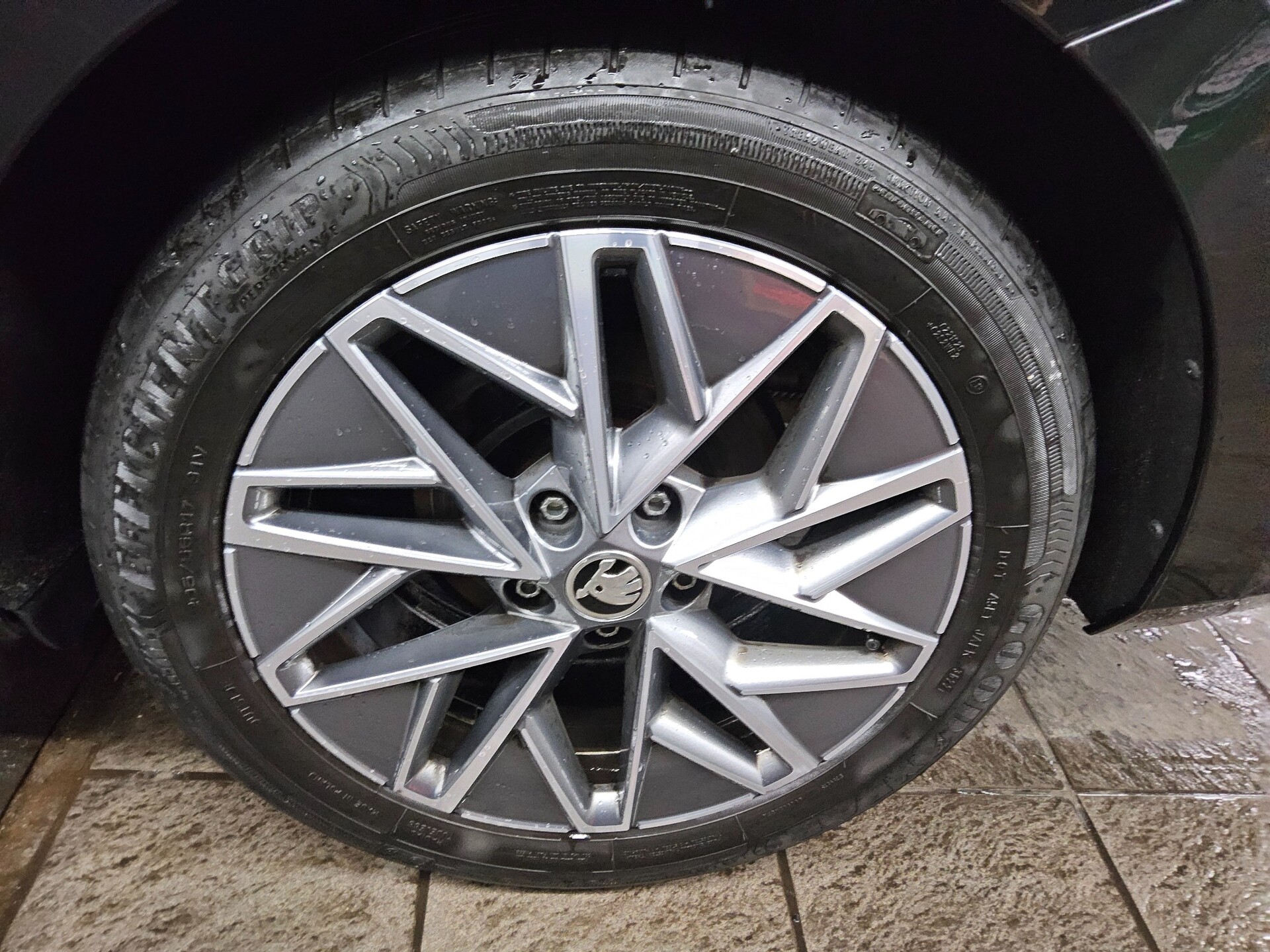 Skoda Octavia Kombi 2.0 TDI Ambition Navi LED+ vc AHK 11