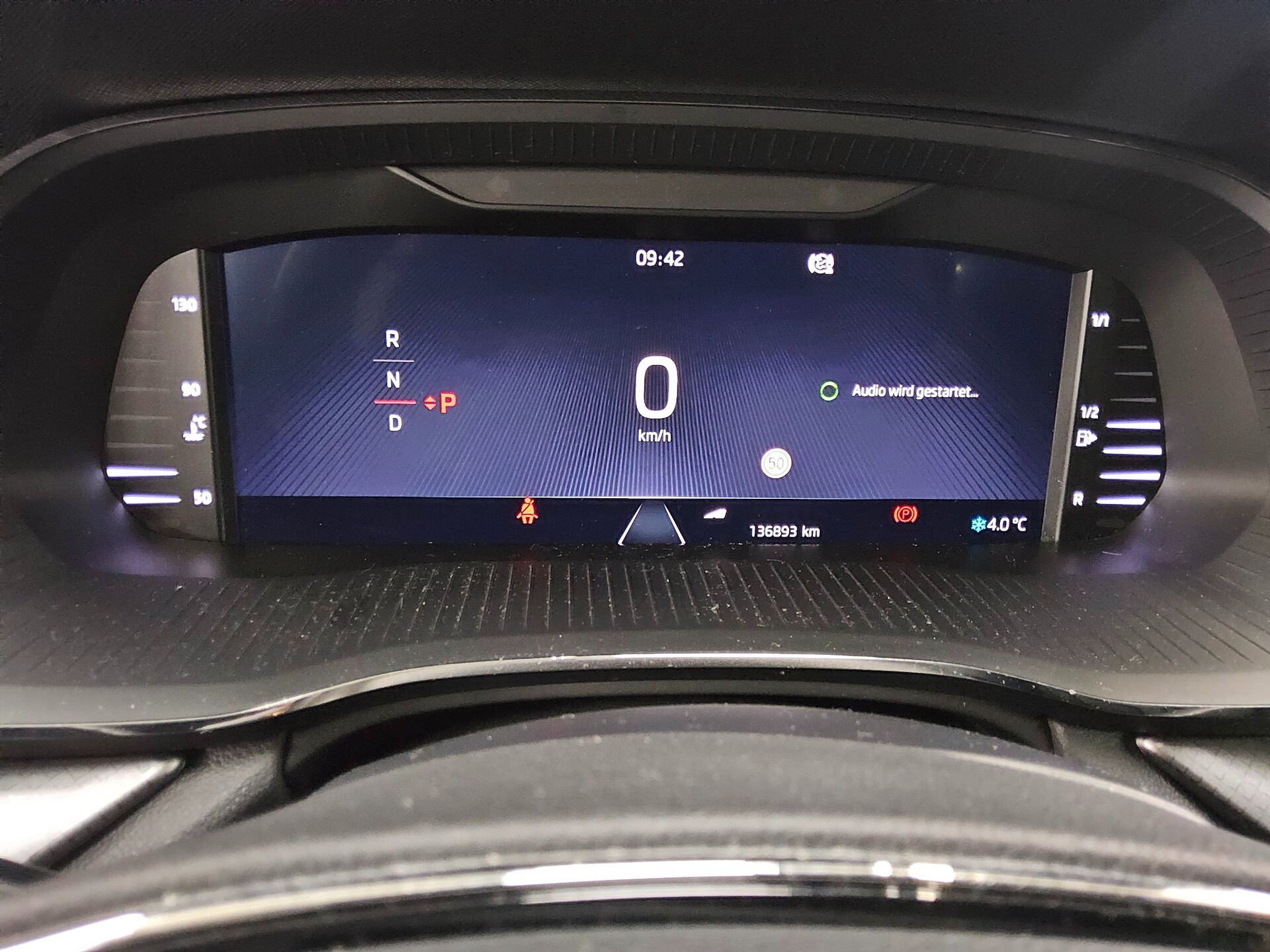 Skoda Octavia Kombi 2.0 TDI Ambition Navi LED vc AHK 8