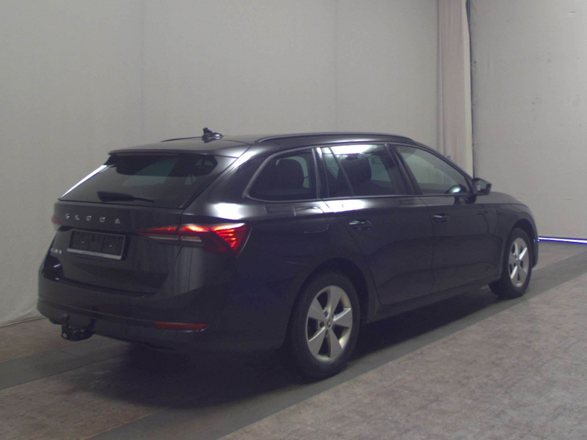 Skoda Octavia Kombi 2.0 TDI Ambition Navi LED vc AHK 4