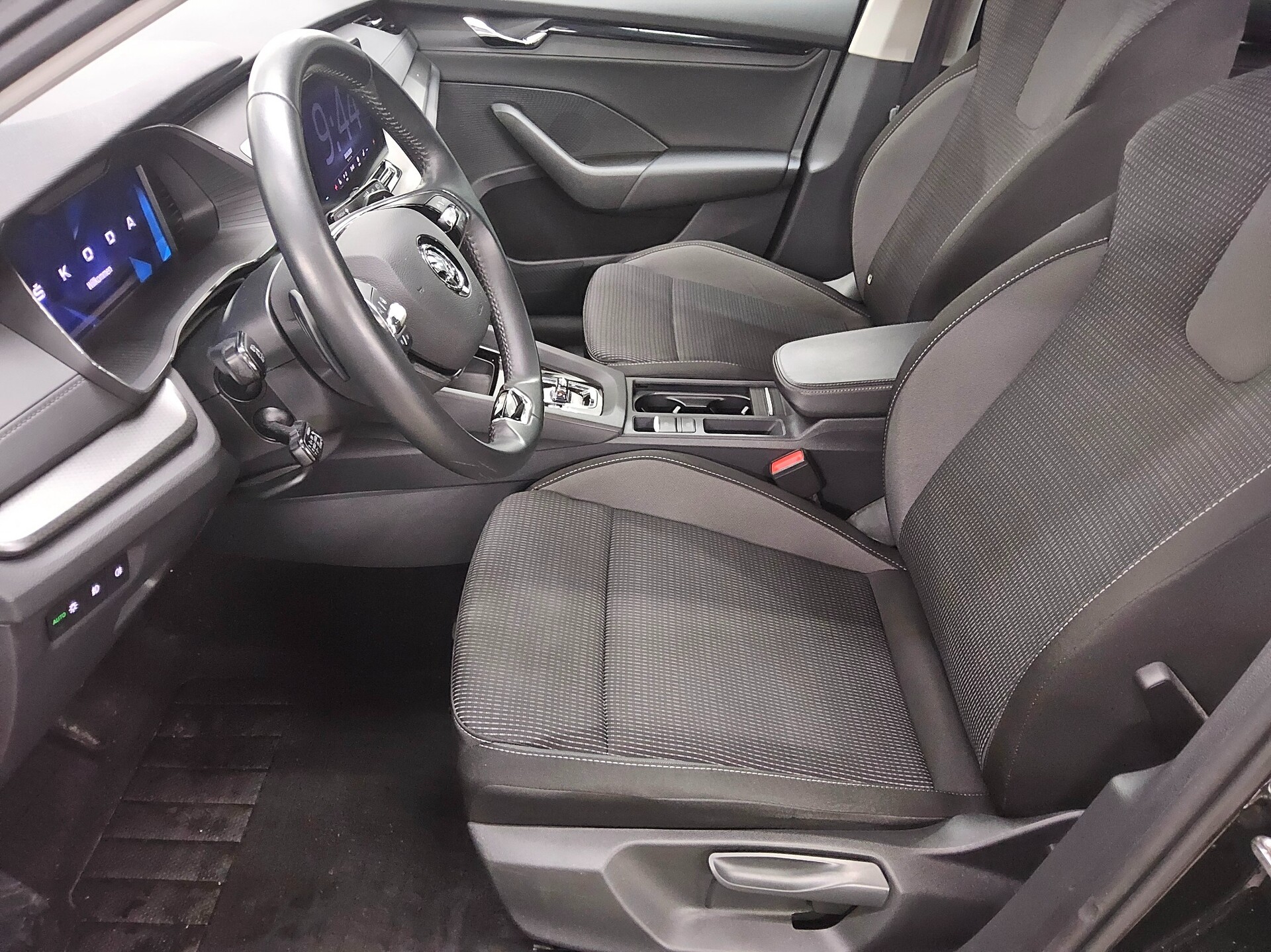 Skoda Octavia Kombi 2.0 TDI Ambition Navi LED vc AHK 9