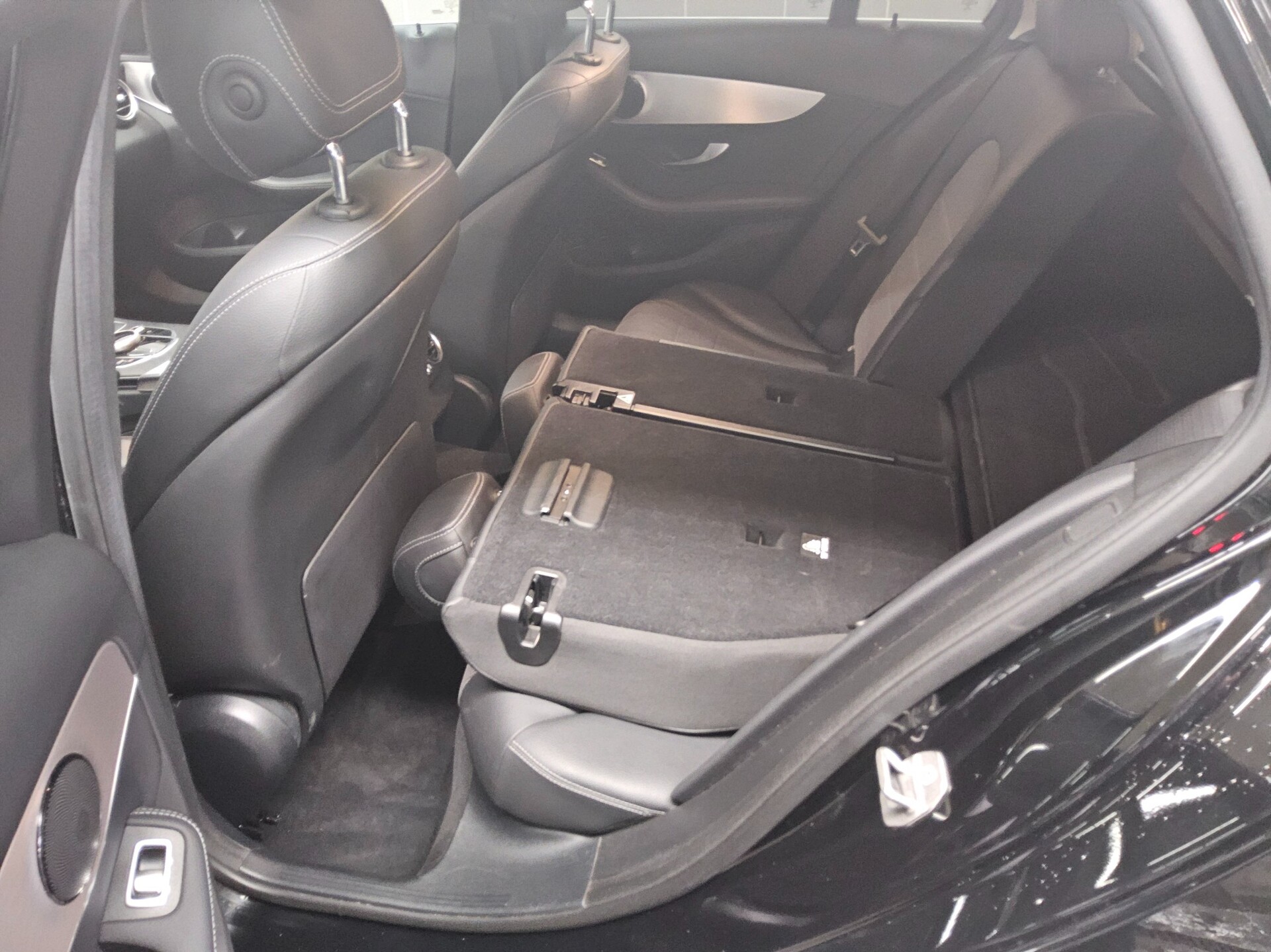 Mercedes-Benz C 220 T d Avantgarde T-Leder Navi LED AHK 12