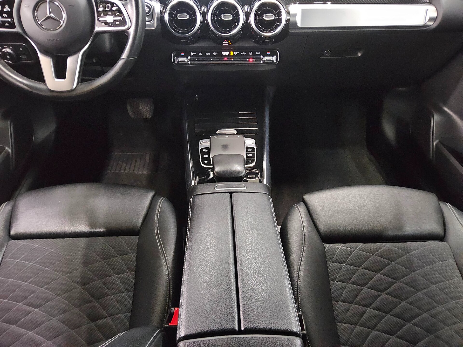 Mercedes-Benz GLB 200 d Progressive T-Leder Navi LED AHK RfK 6