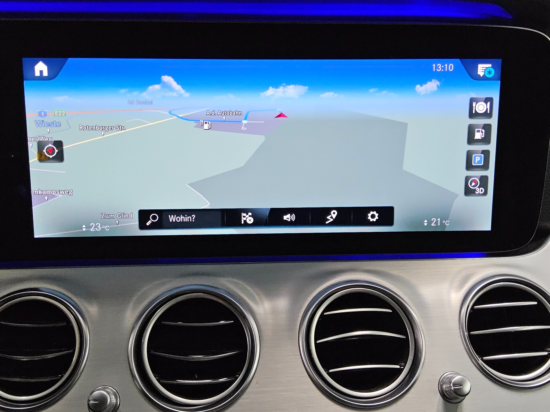 Mercedes-Benz E 220 T d Avantgarde Navi LED RfK AHK Distr.+ 7