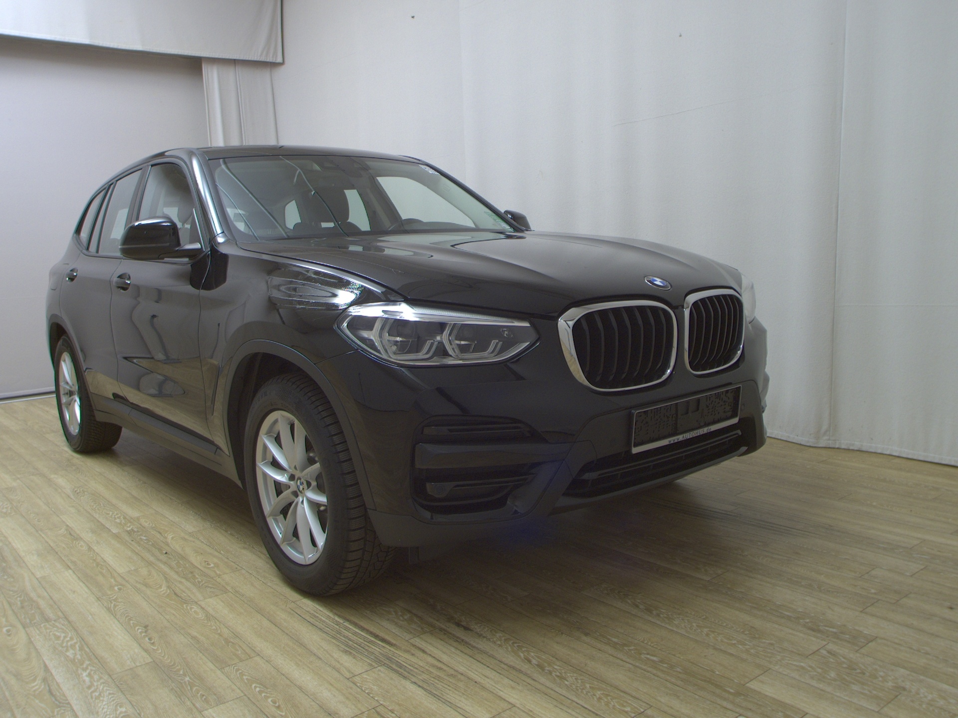 BMW X3 xDrive30i Advantage Navi LED+ LC+ HuD AHK 3