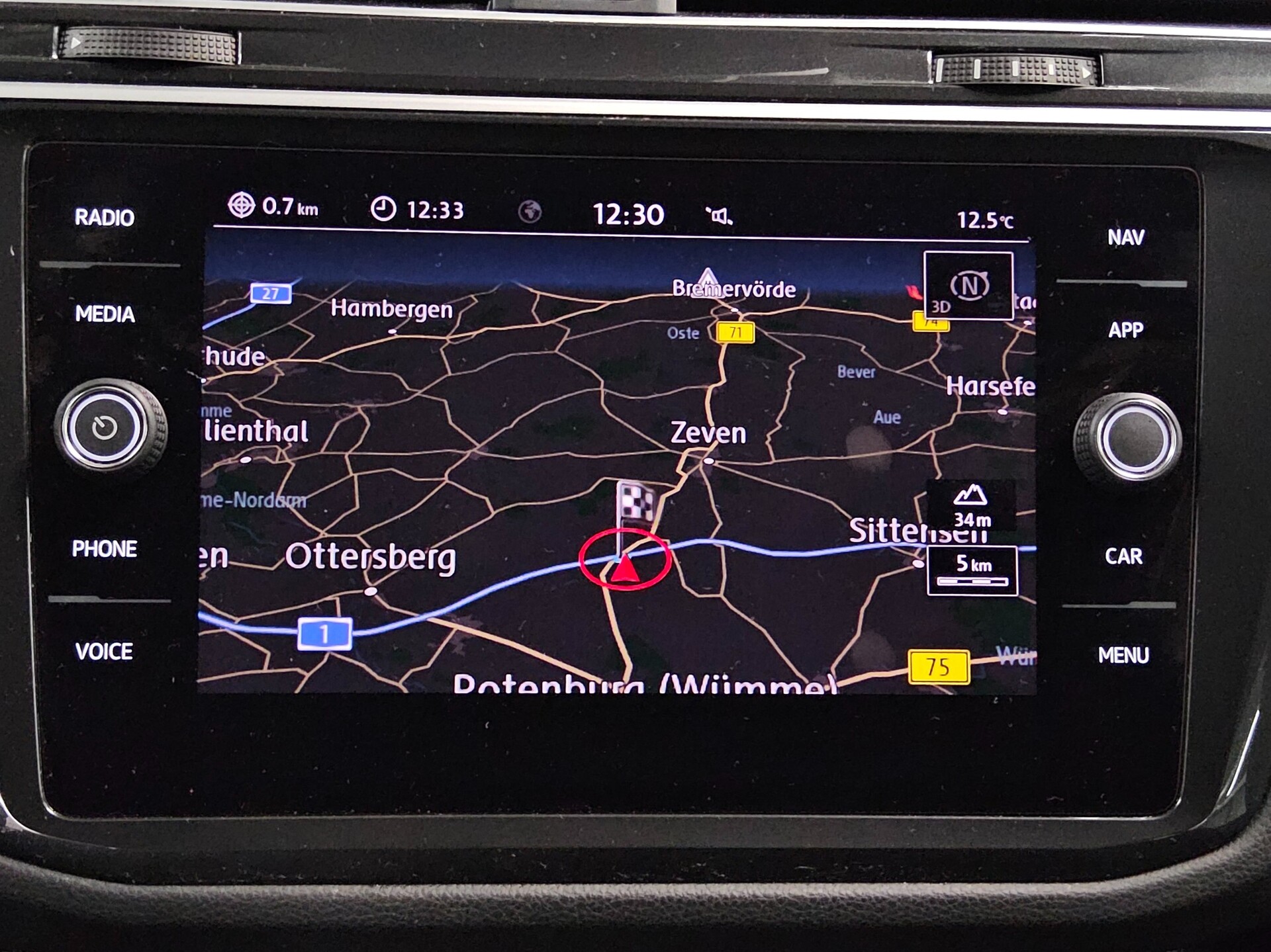 Volkswagen Tiguan 2.0 TDI Comf. Navi AHK AID 7