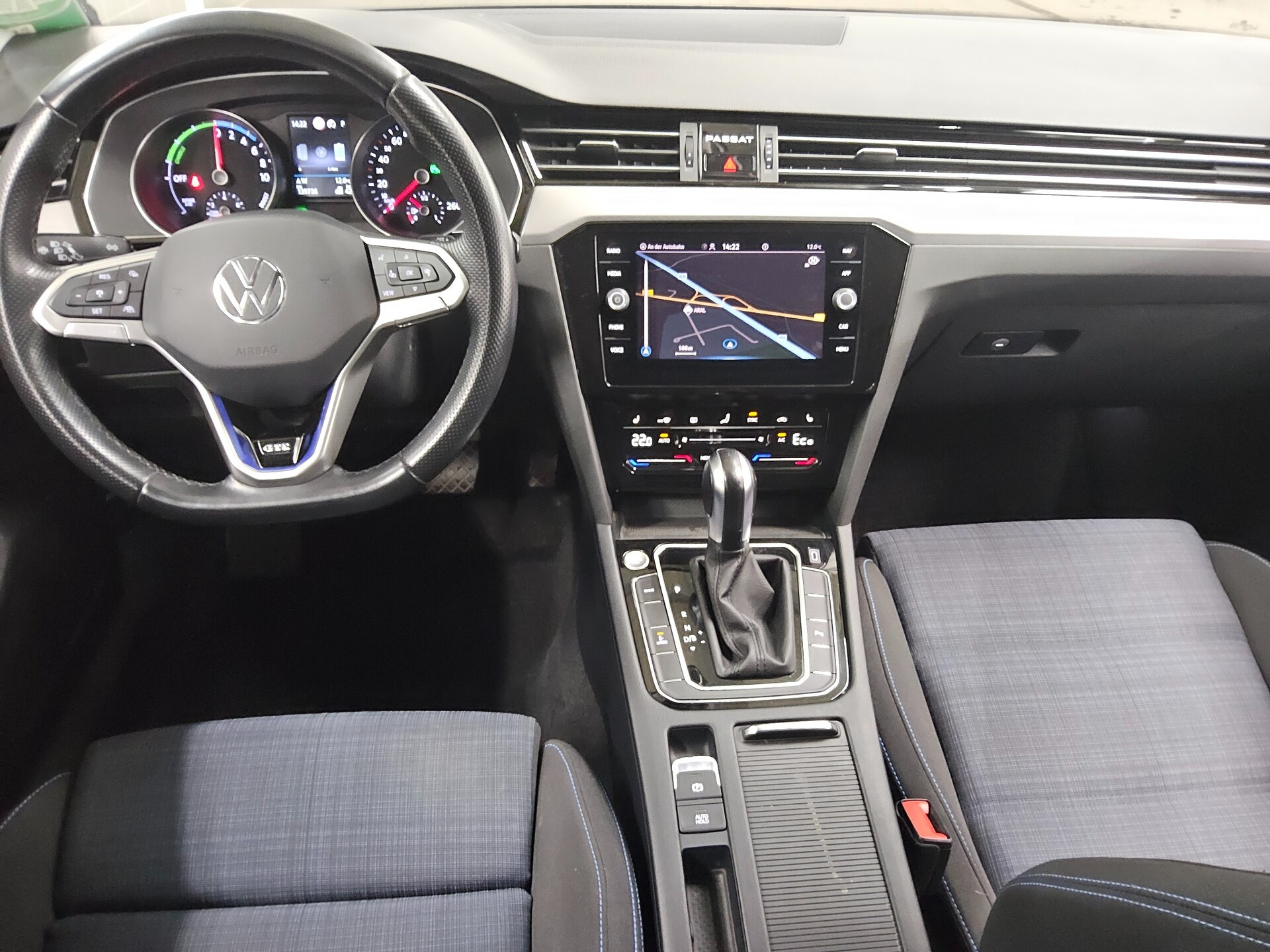 Volkswagen Passat Var. GTE 1.4 TSI Navi LED Ahk RFK ACC 5