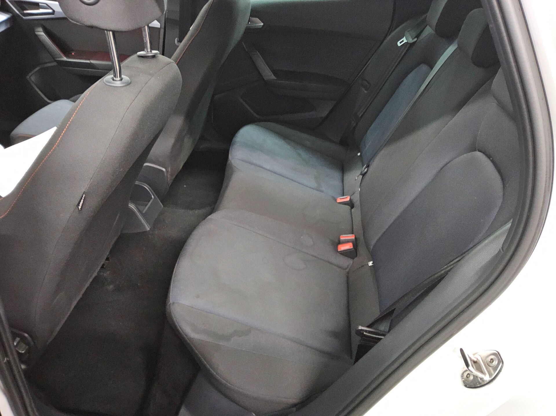 Seat Arona 1.0 TSI FR-Line Navi LED PDC SHZ 13