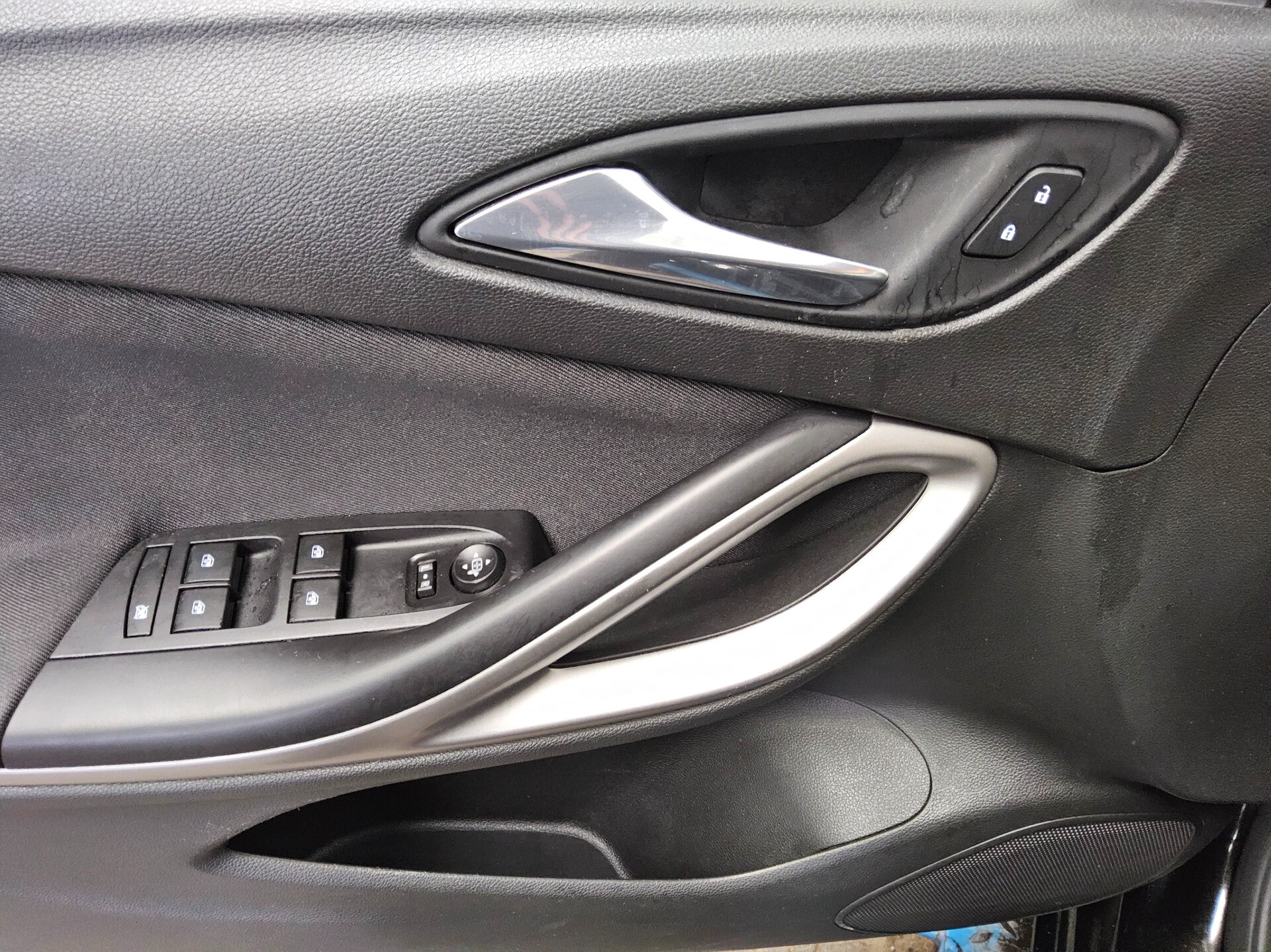 Opel Astra ST 1.5 D Navi LED PDC SHZ Tempomat 9