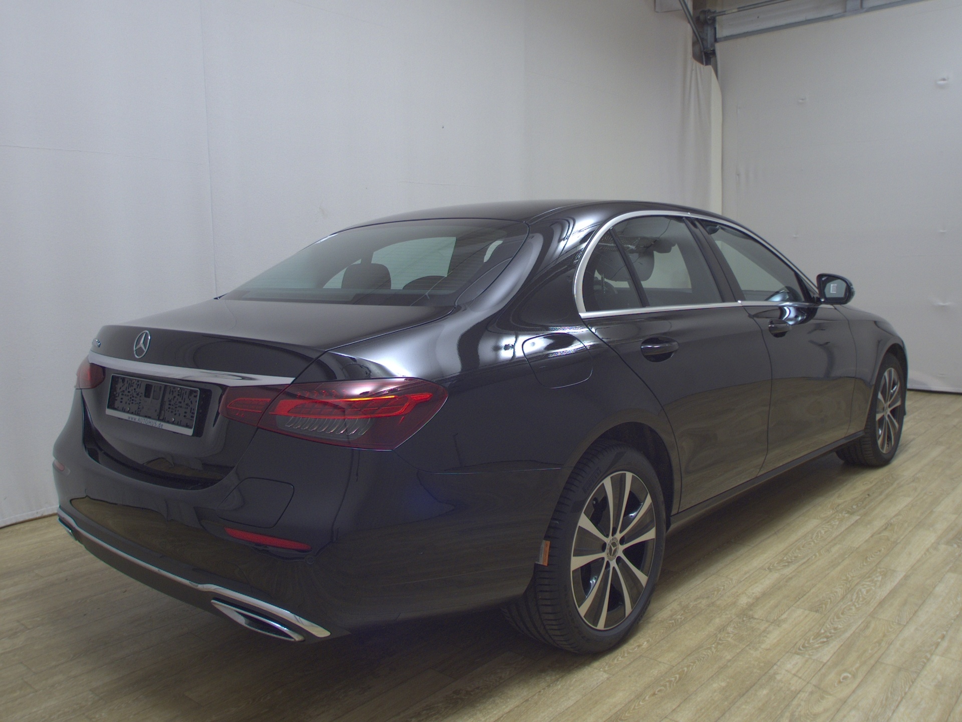 Mercedes-Benz E 300 de Avantgarde Navi LED Widescreen AHK RfK 4