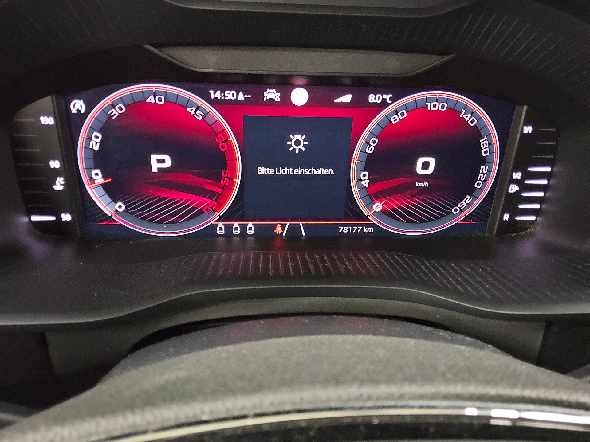 Skoda Kodiaq 2.0 TDI SportLine Navi LED vc DCC ACC 8