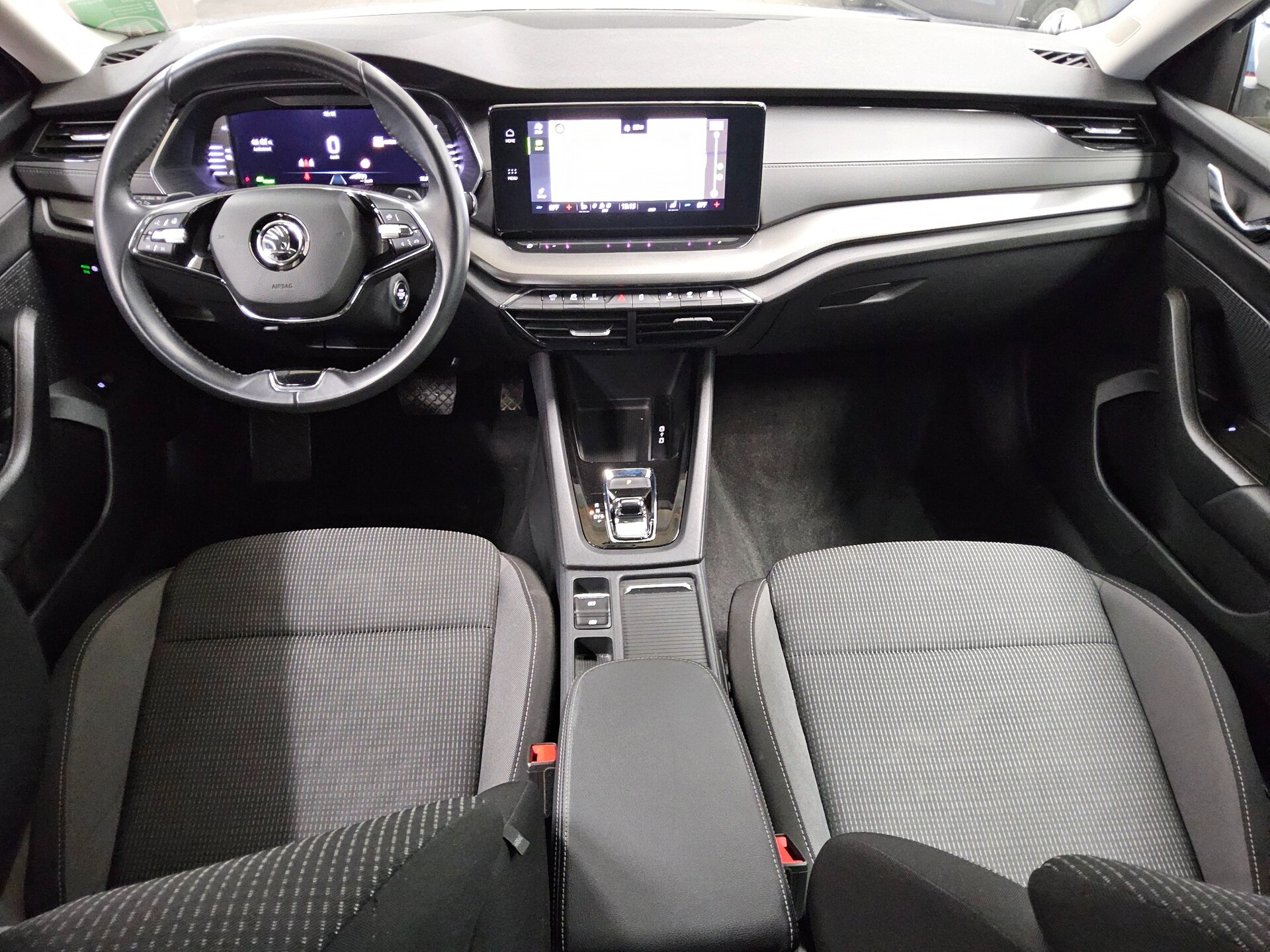 Skoda Octavia Kombi 1.4 TSI iV Ambition Navi LED vc 5