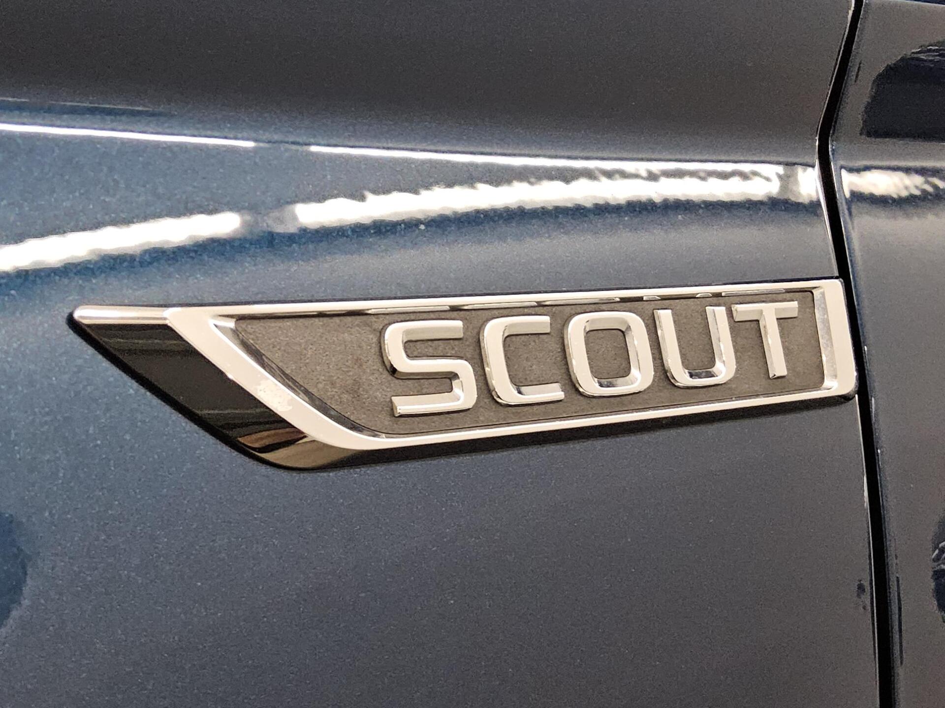 Skoda Karoq 2.0 TDI 4x4 Scout Navi LED vc Pano 12