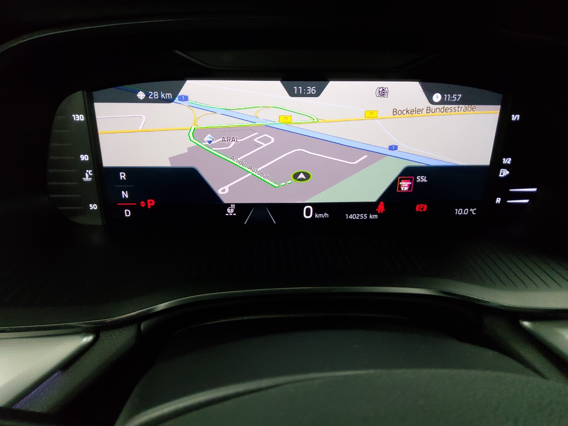 Skoda Octavia Kombi 2.0 TDI Clever Navi LED vc RfK PDC 8