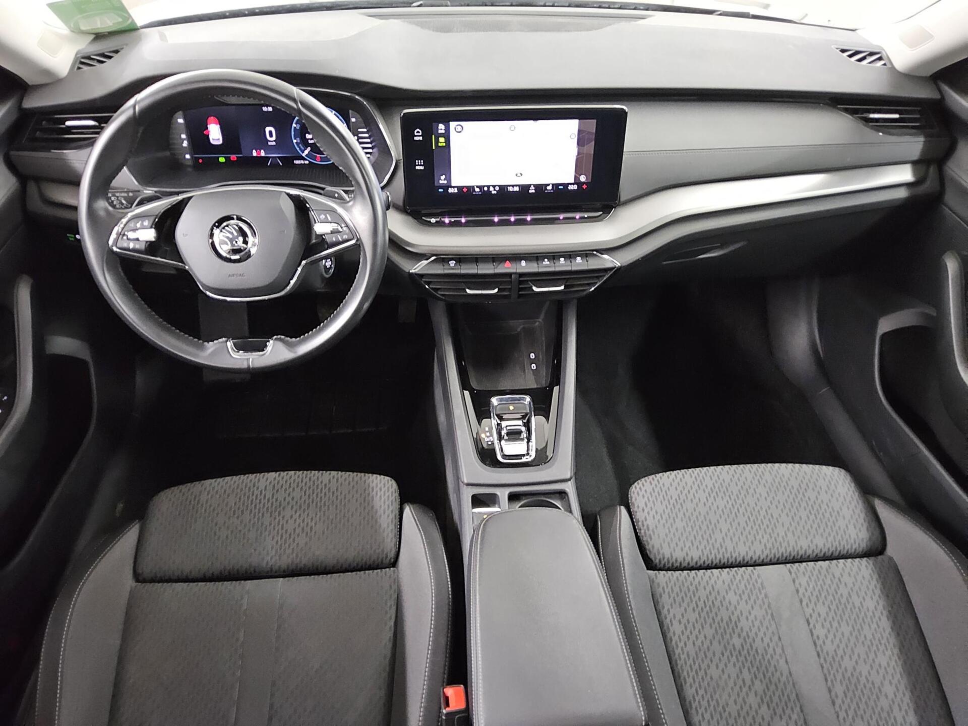 Skoda Octavia Kombi 2.0 TDI Ambition Navi LED vc Pano 5