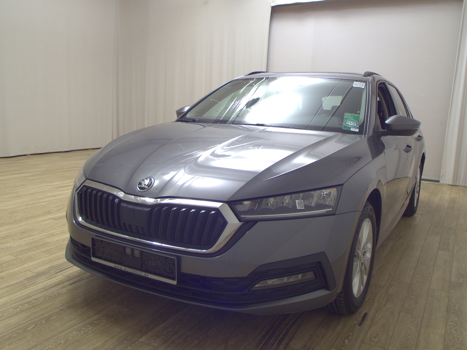 Skoda Octavia Kombi 2.0 TDI Ambition Navi LED vc Pano 2