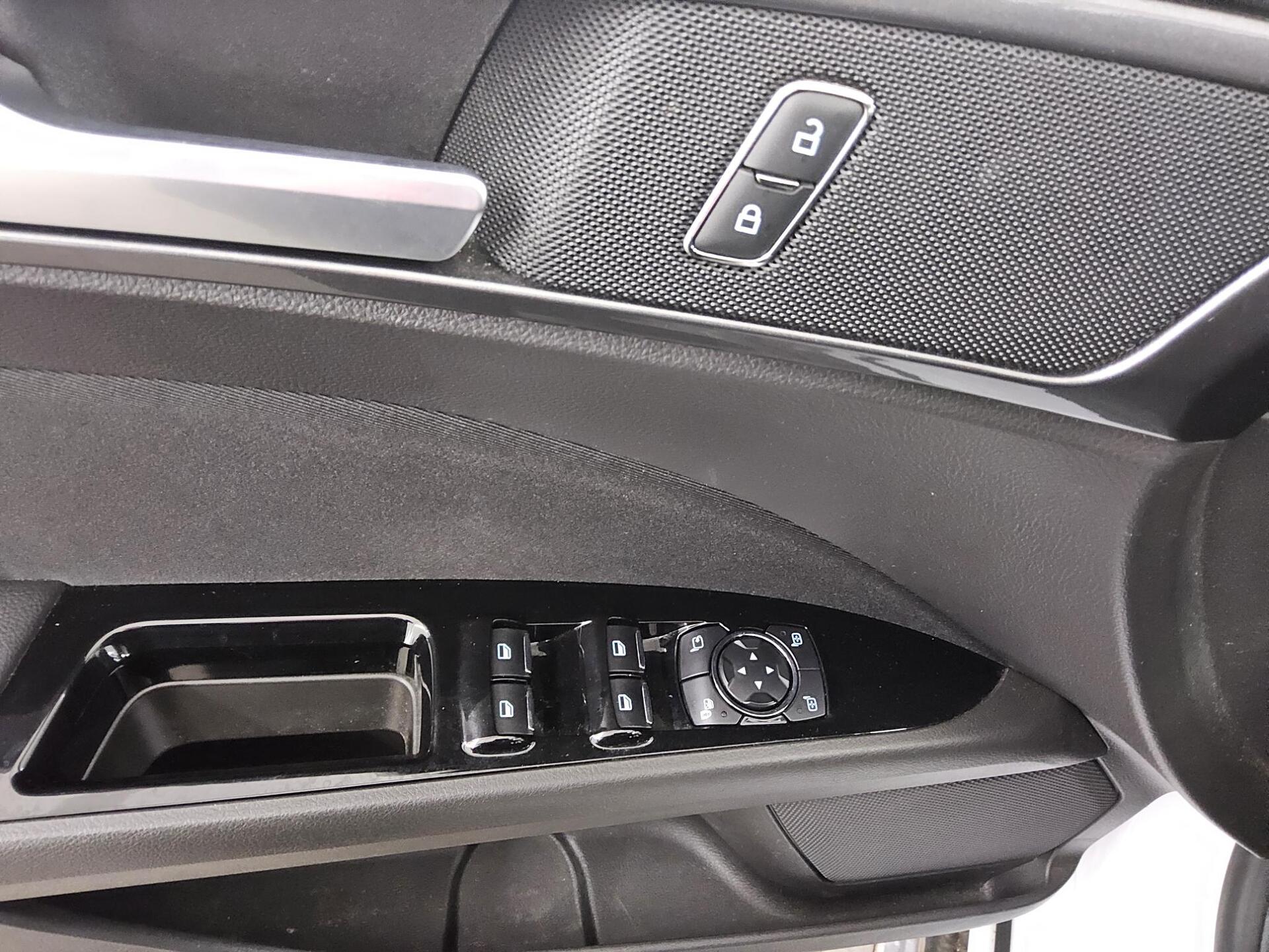 Ford Mondeo Turnier 2.0 EB Titanium Navi LED RFK AHK 9